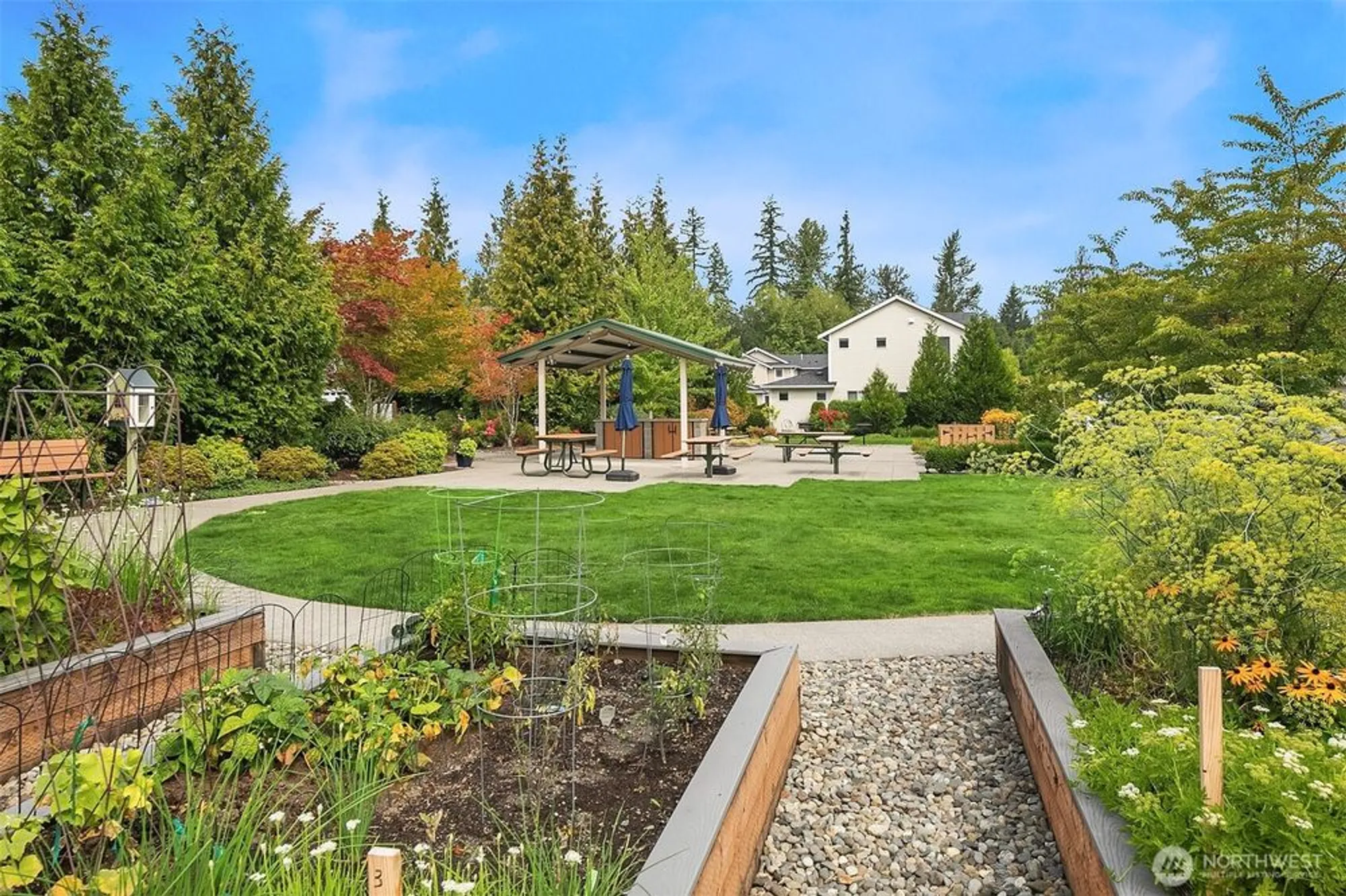 Property Slideshow image 15 of 15 | 23905 ne 113th ln # 4, Redmond, WA, 98053