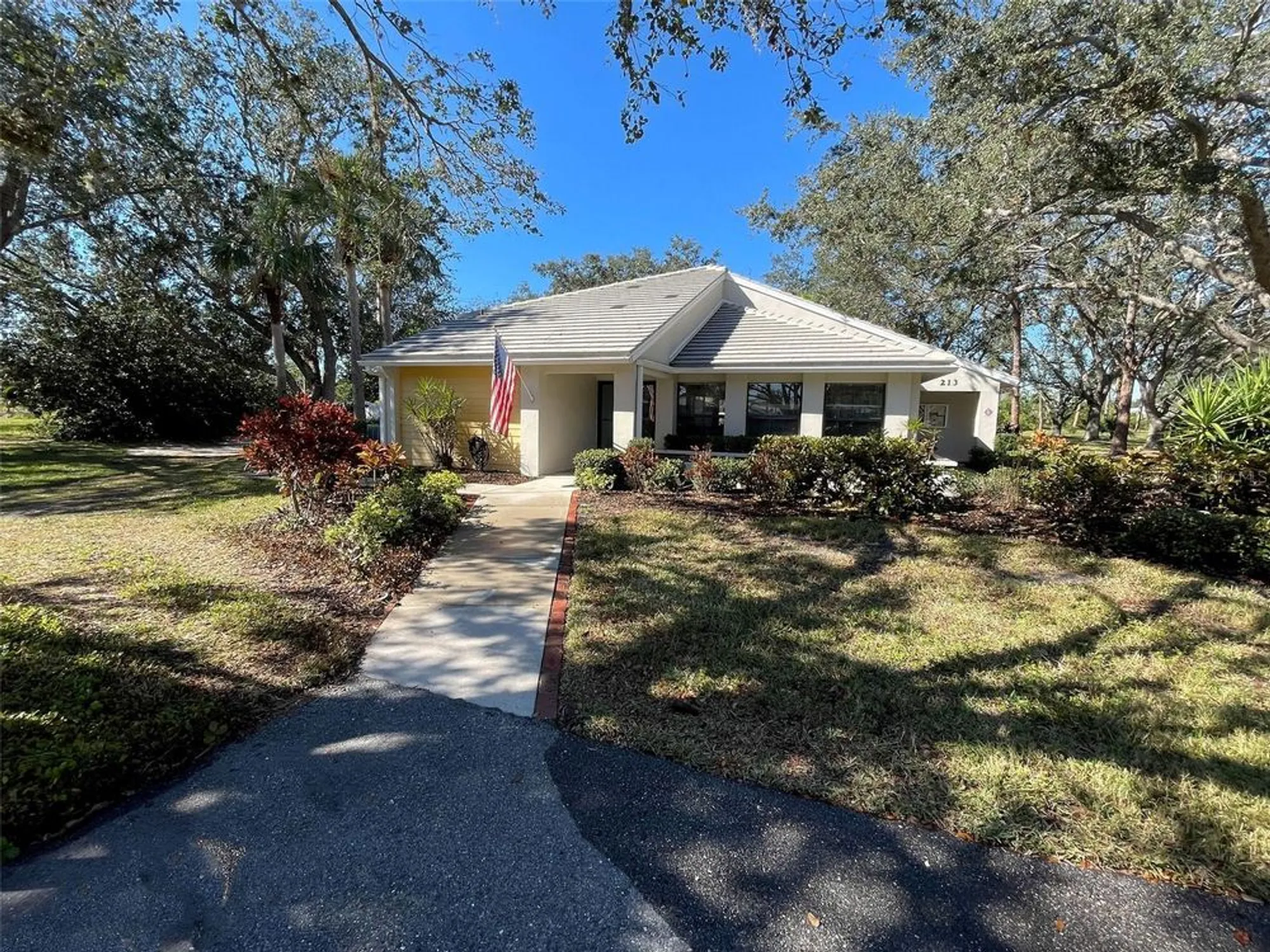 Property Slideshow image 40 of 47 | 166 southampton pl 348, Venice, FL, 34293