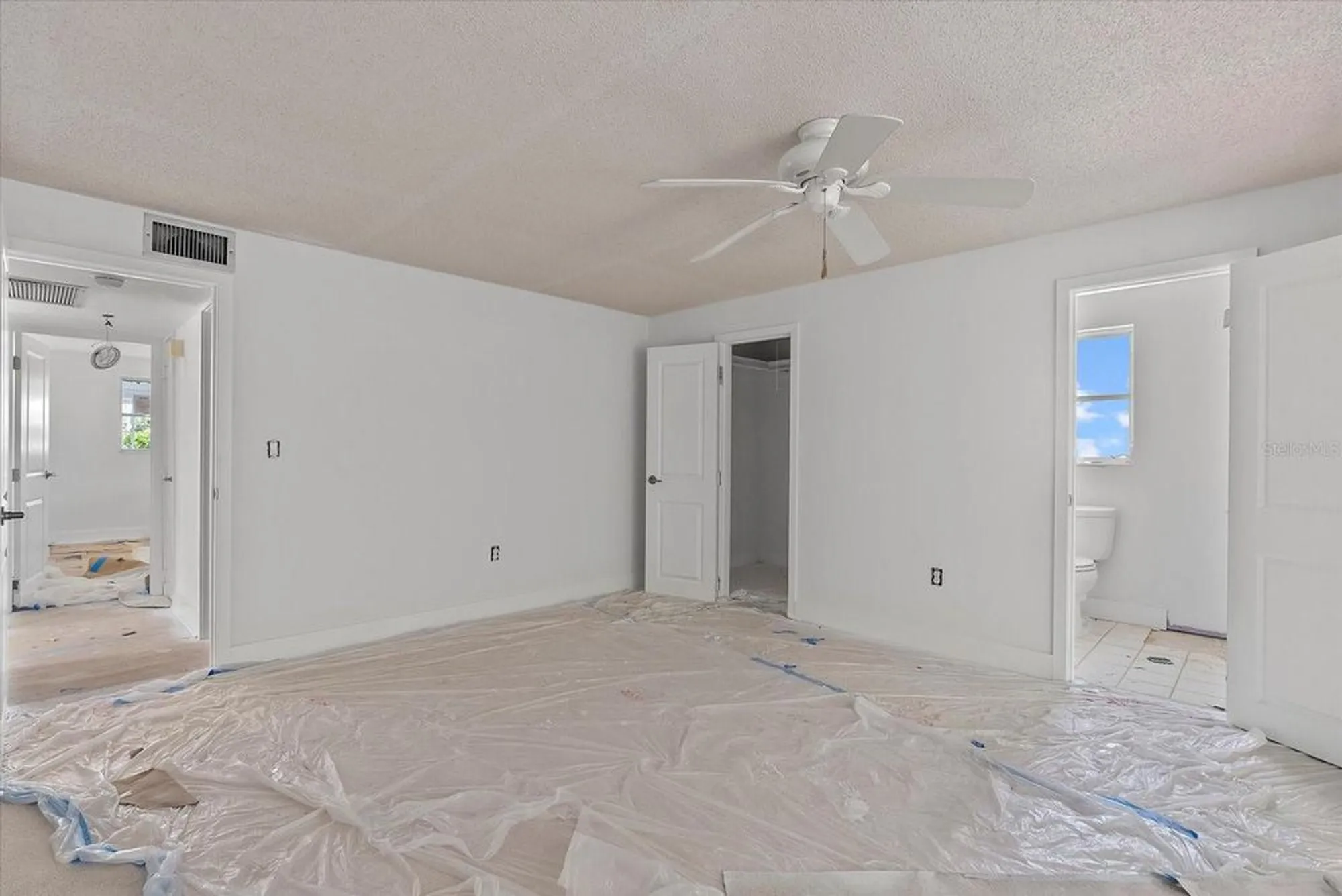 Property Slideshow image 15 of 45 | 658 spanish dr s # 108, Longboat Key, FL, 34228