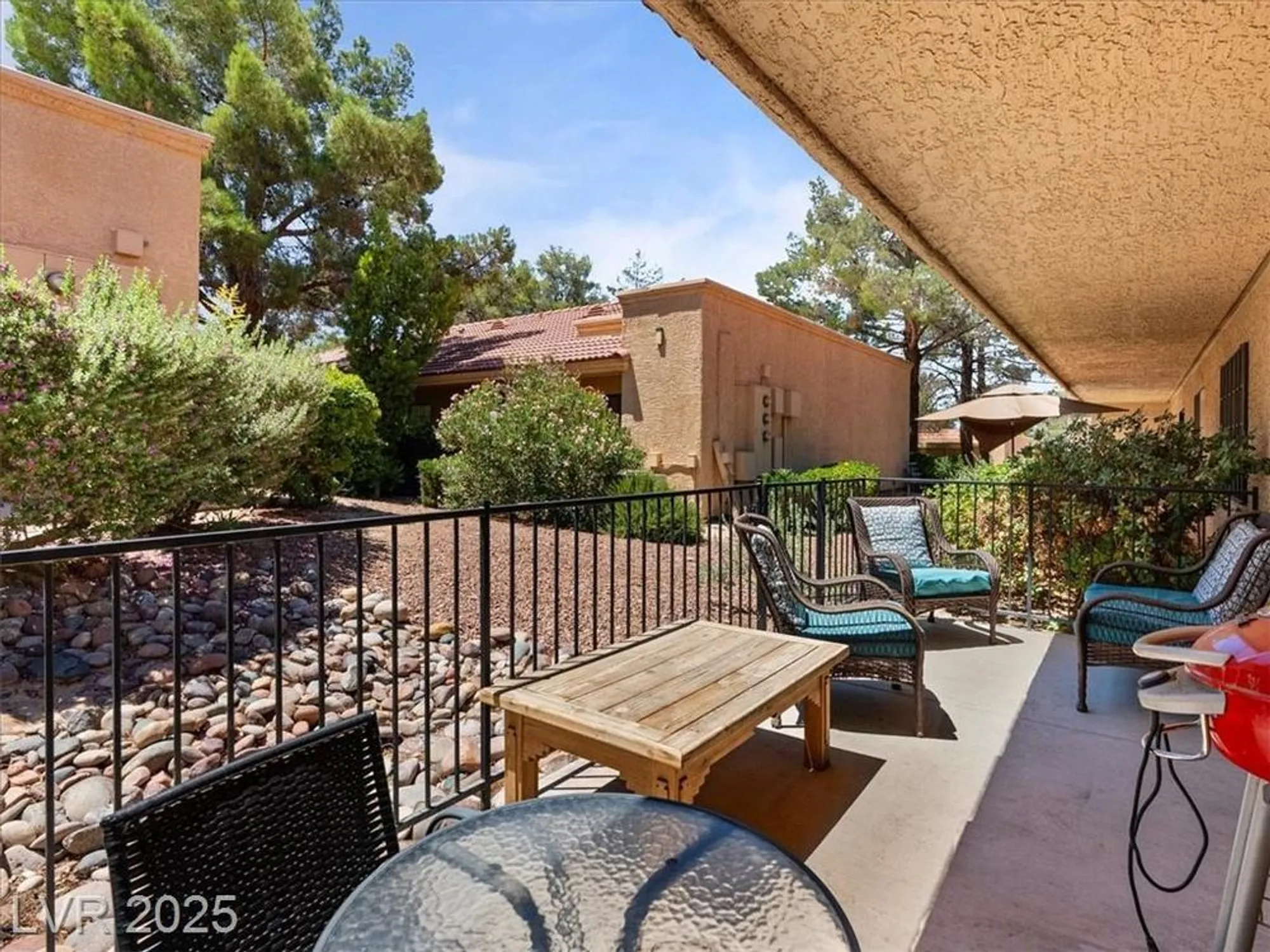 Property Slideshow image 18 of 43 | 2851 s valley view blvd unit 1130, Las Vegas, NV, 89102