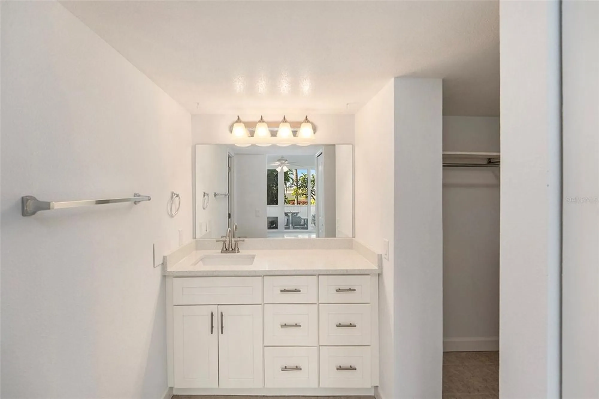 Property Slideshow image 14 of 30 | 7400 sun island dr 111, South Pasadena, FL, 33707