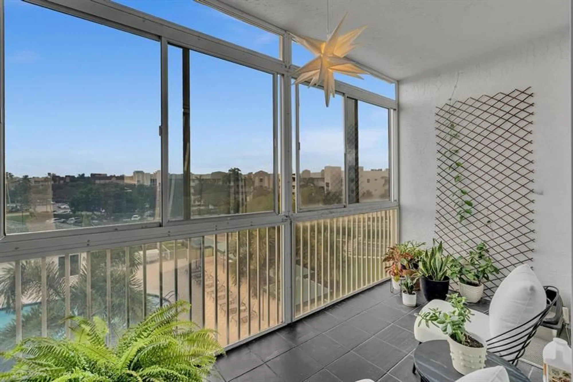 Property Slideshow image 50 of 82 | 7775 southampton ter 405, Tamarac, FL, 33321