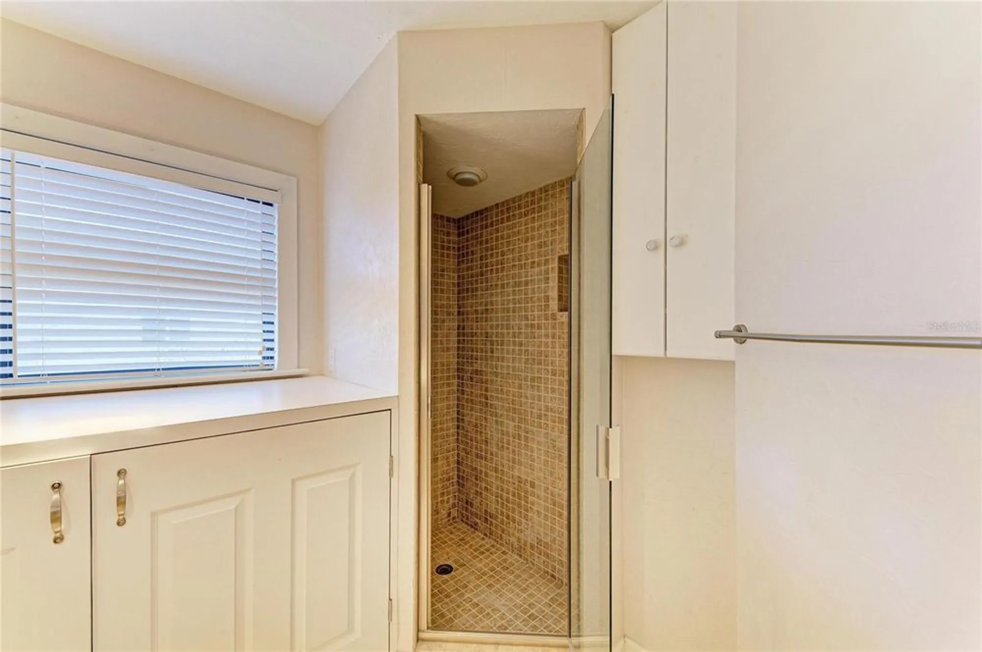 Property Slideshow image 51 of 83 | 5668 country lakes dr, Sarasota, FL, 34243