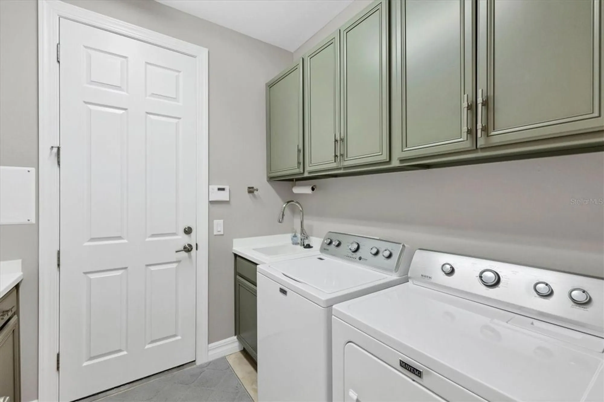 Property Slideshow image 32 of 66 | 6144 abaco dr, Sarasota, FL, 34238