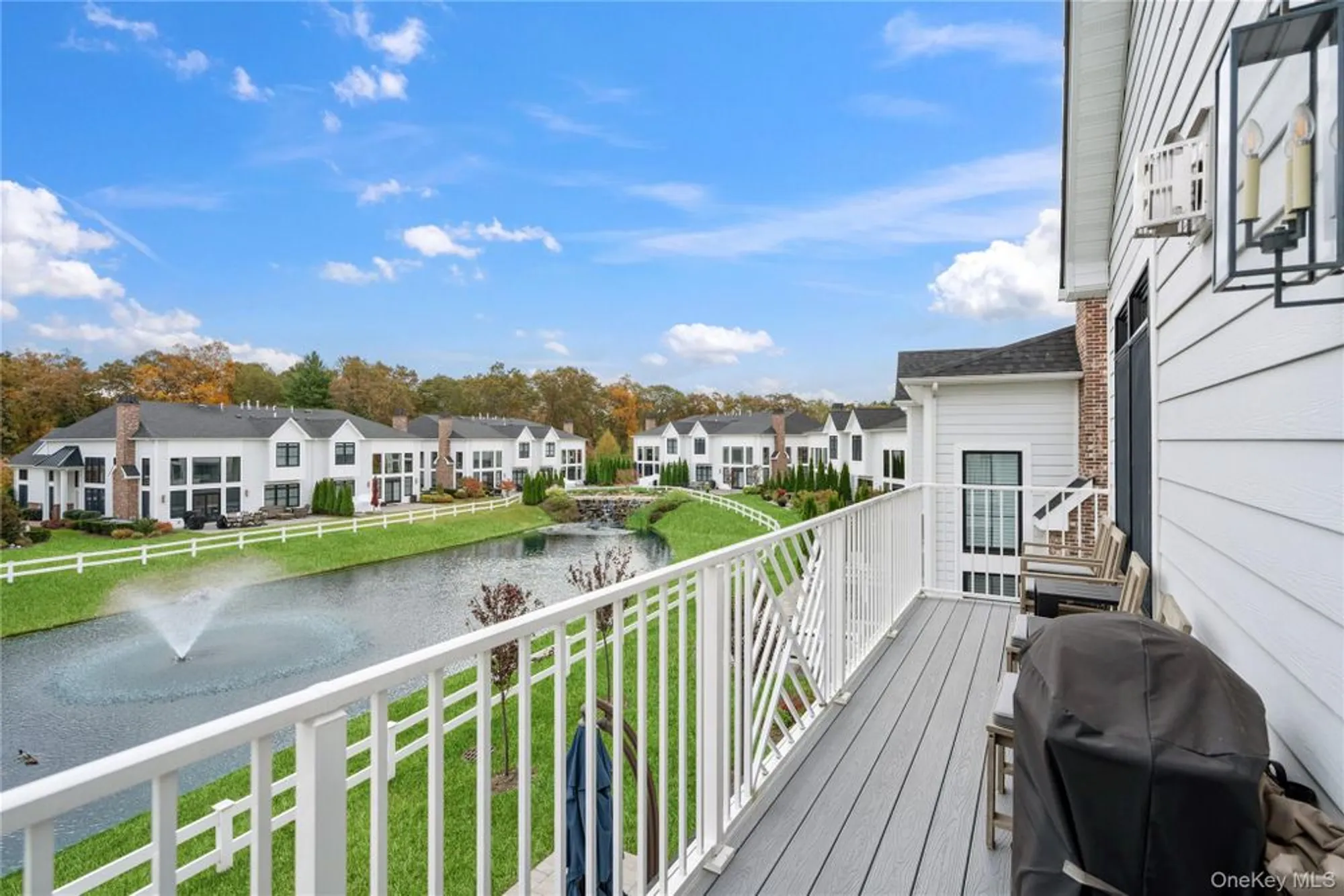 Property Slideshow image 25 of 29 | 86202 spruce pond cir # 744, Plainview, NY, 11803