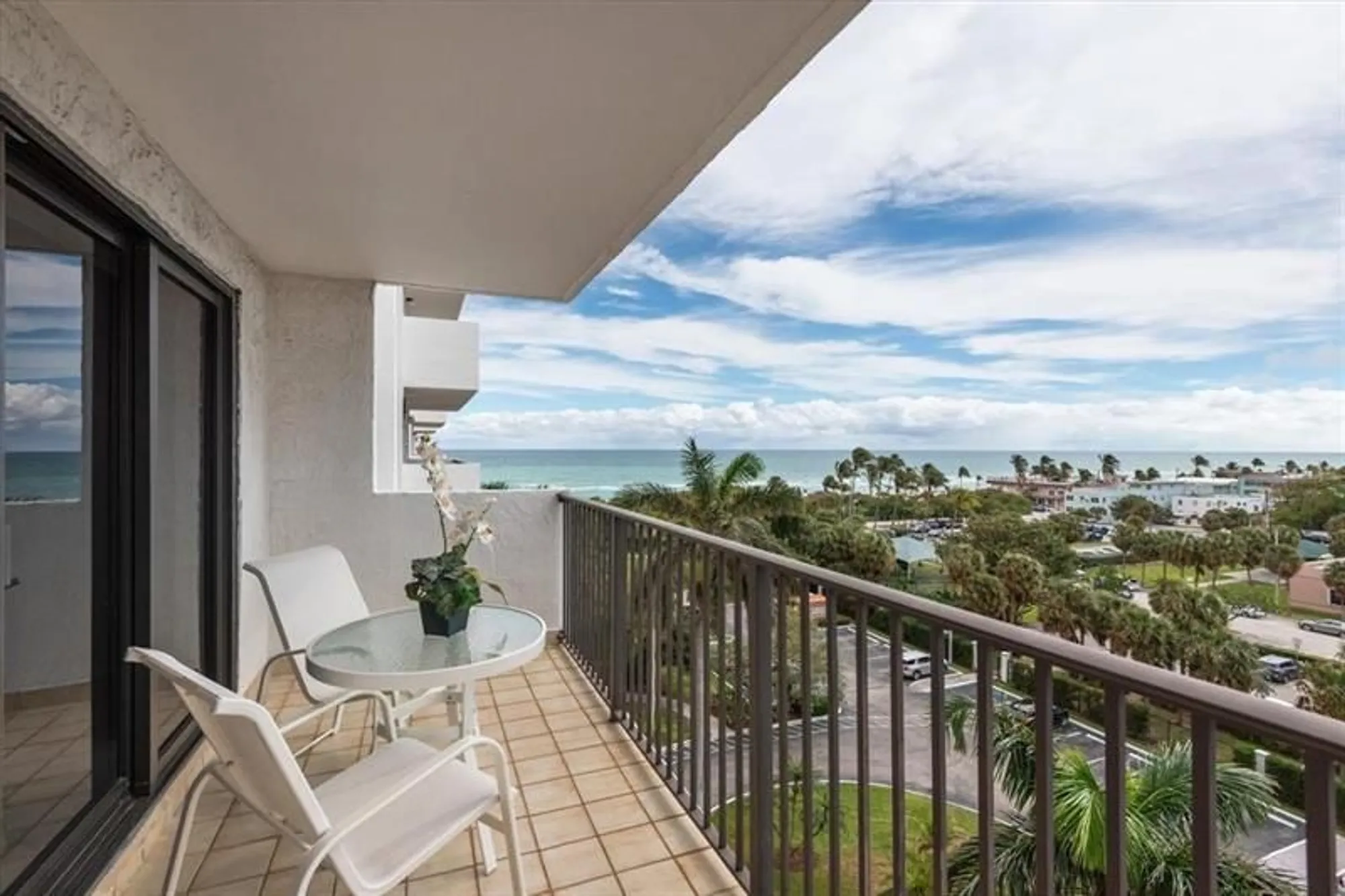 Property Slideshow image 5 of 16 | 1201 s ocean dr, Hollywood, FL, 33019