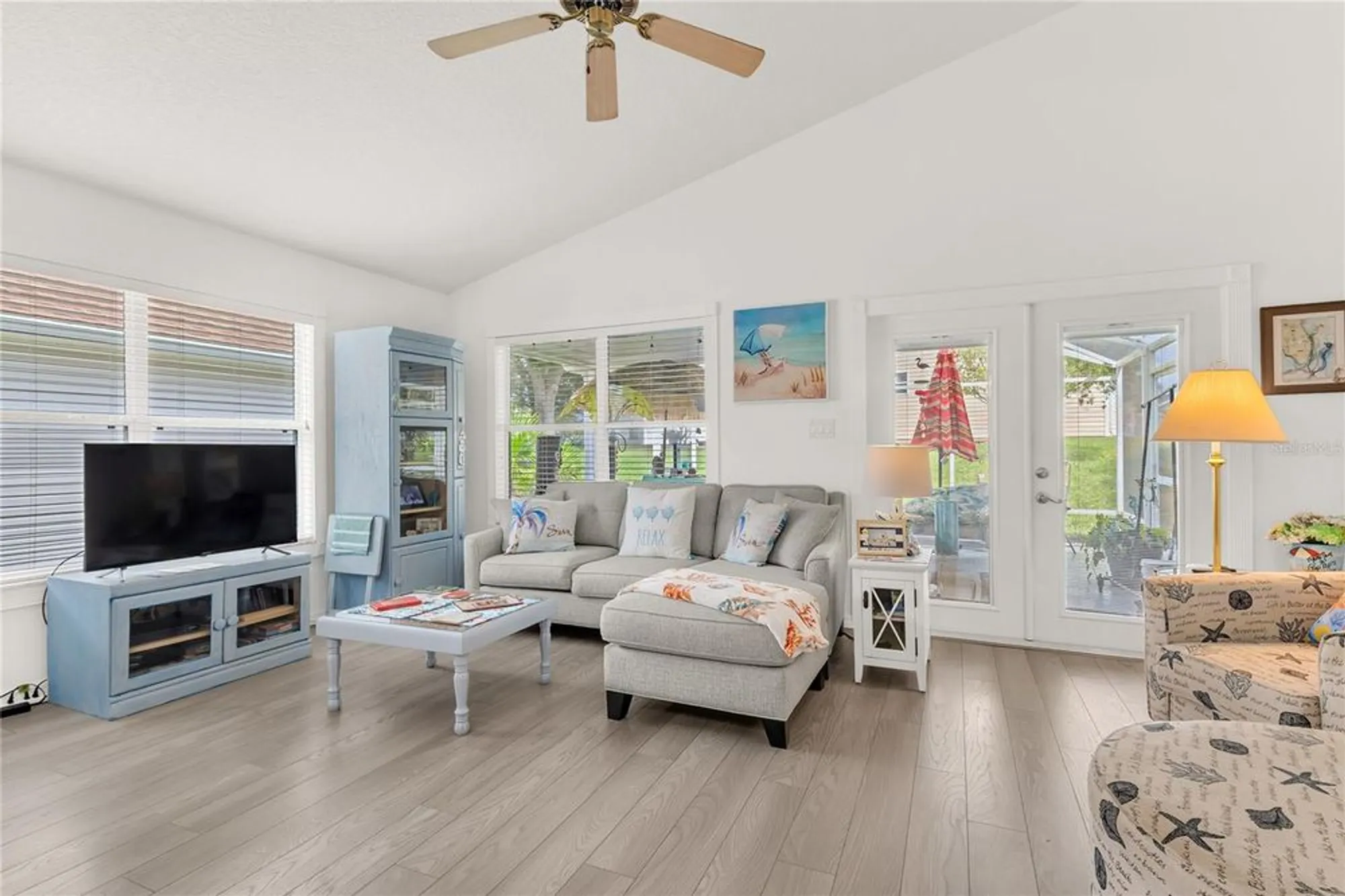 Property Slideshow image 15 of 42 | 25008 cranes roost cir, Leesburg, FL, 34748