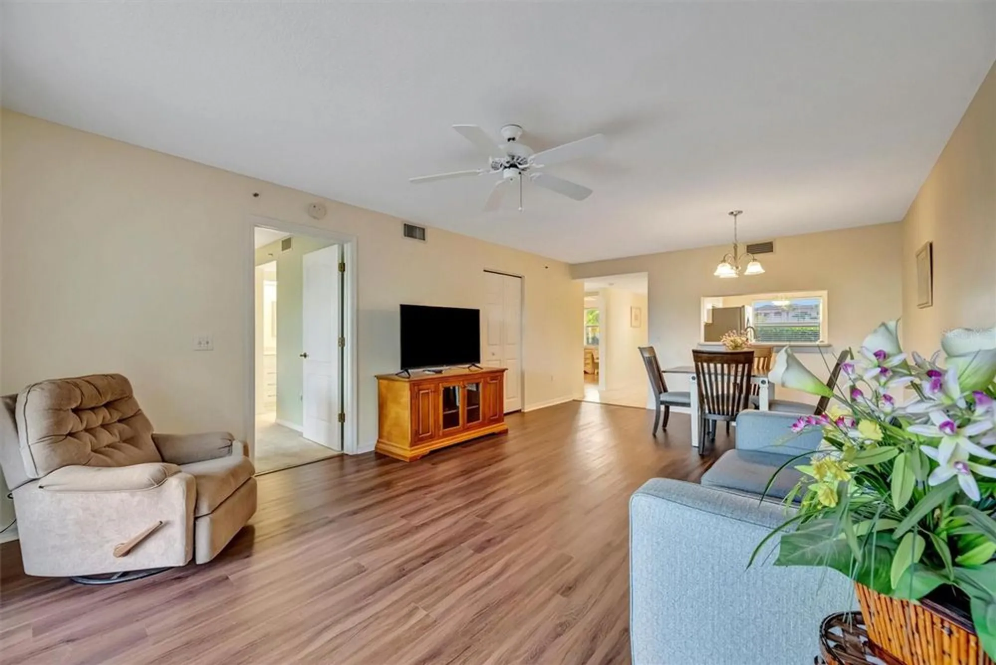 Property Slideshow image 42 of 62 | 6507 stone river rd 105, Bradenton, FL, 34203