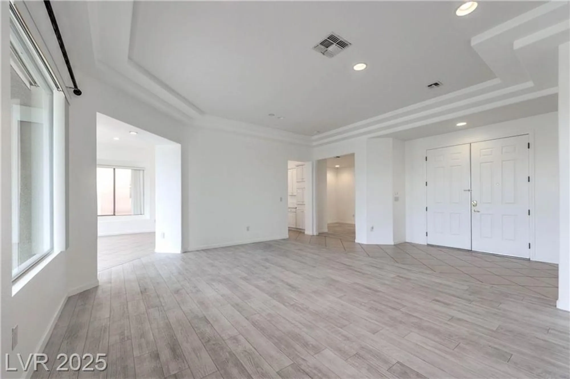 Property Slideshow image 11 of 36 | 562 mountain links dr, Henderson, NV, 89012