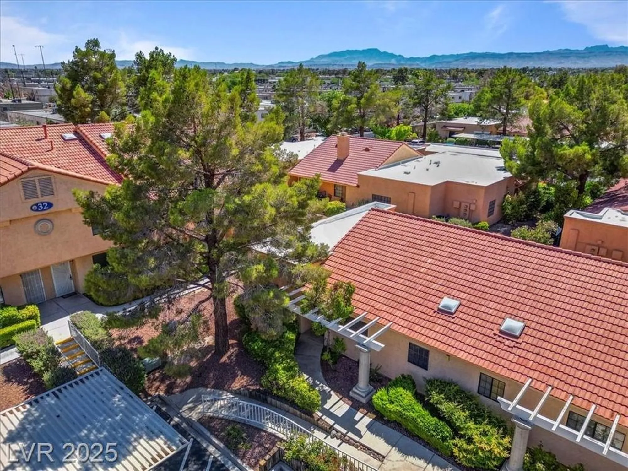 Property Slideshow image 24 of 43 | 2851 s valley view blvd unit 1130, Las Vegas, NV, 89102