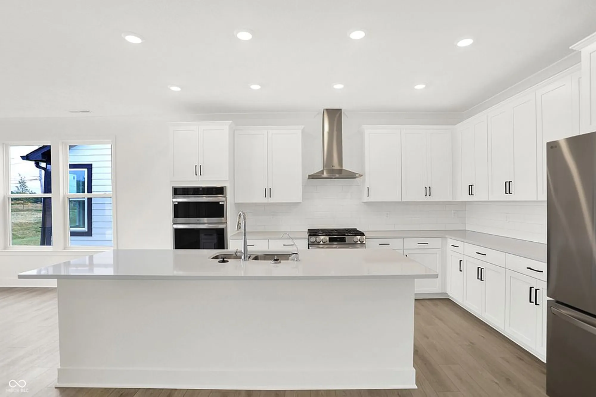 Property Slideshow image 19 of 46 | 5062 foxley park ln, Avon, IN, 46123