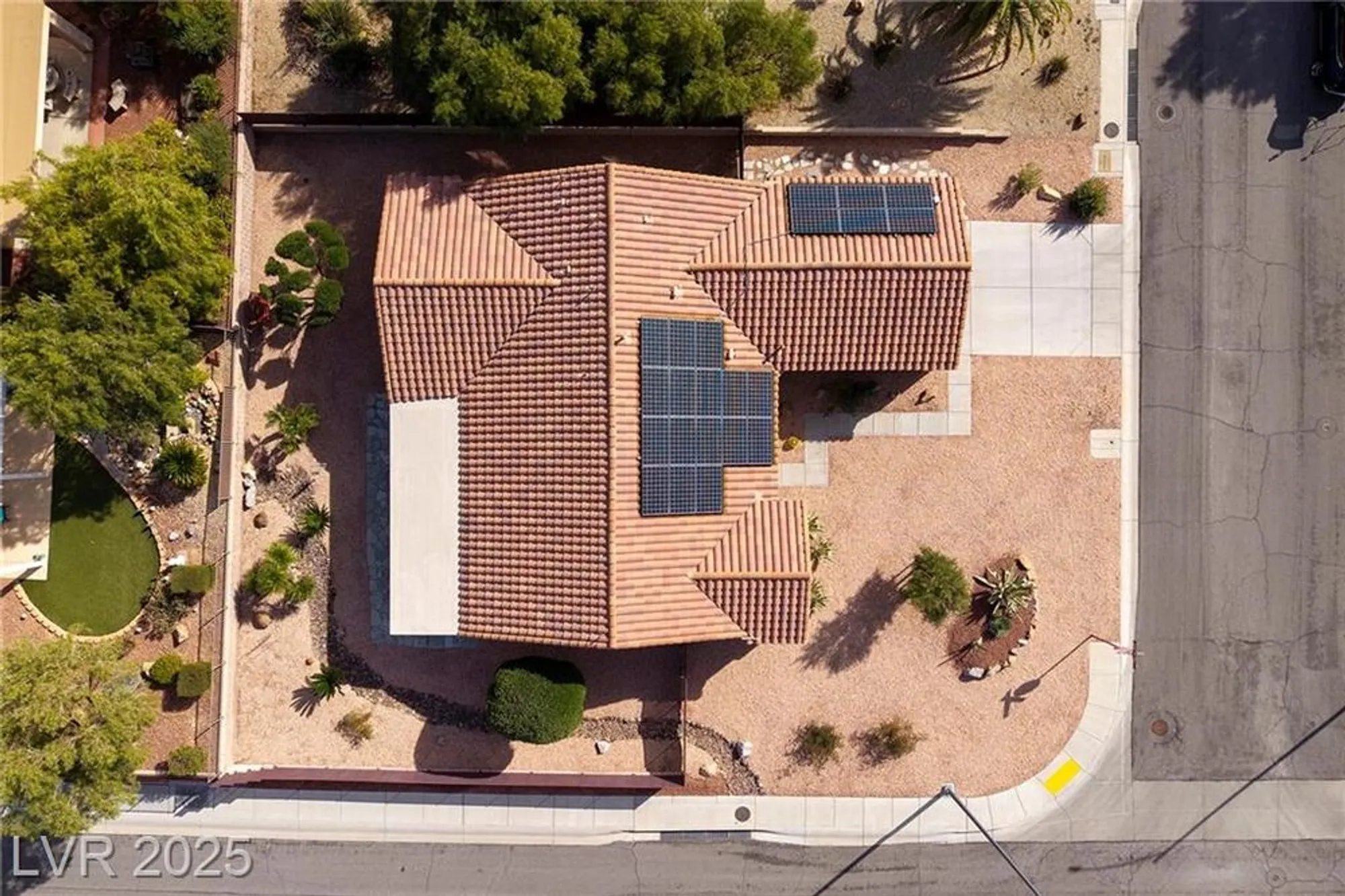 Property Slideshow image 27 of 41 | 2320 anderson park dr, Henderson, NV, 89044