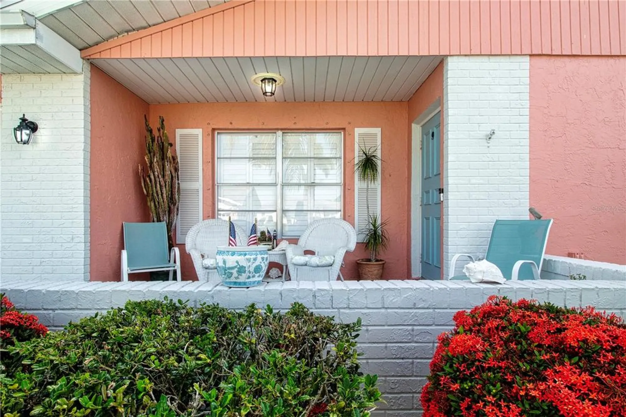 Property Slideshow image 3 of 49 | 1201 bluewater dr, Sun City Center, FL, 33573