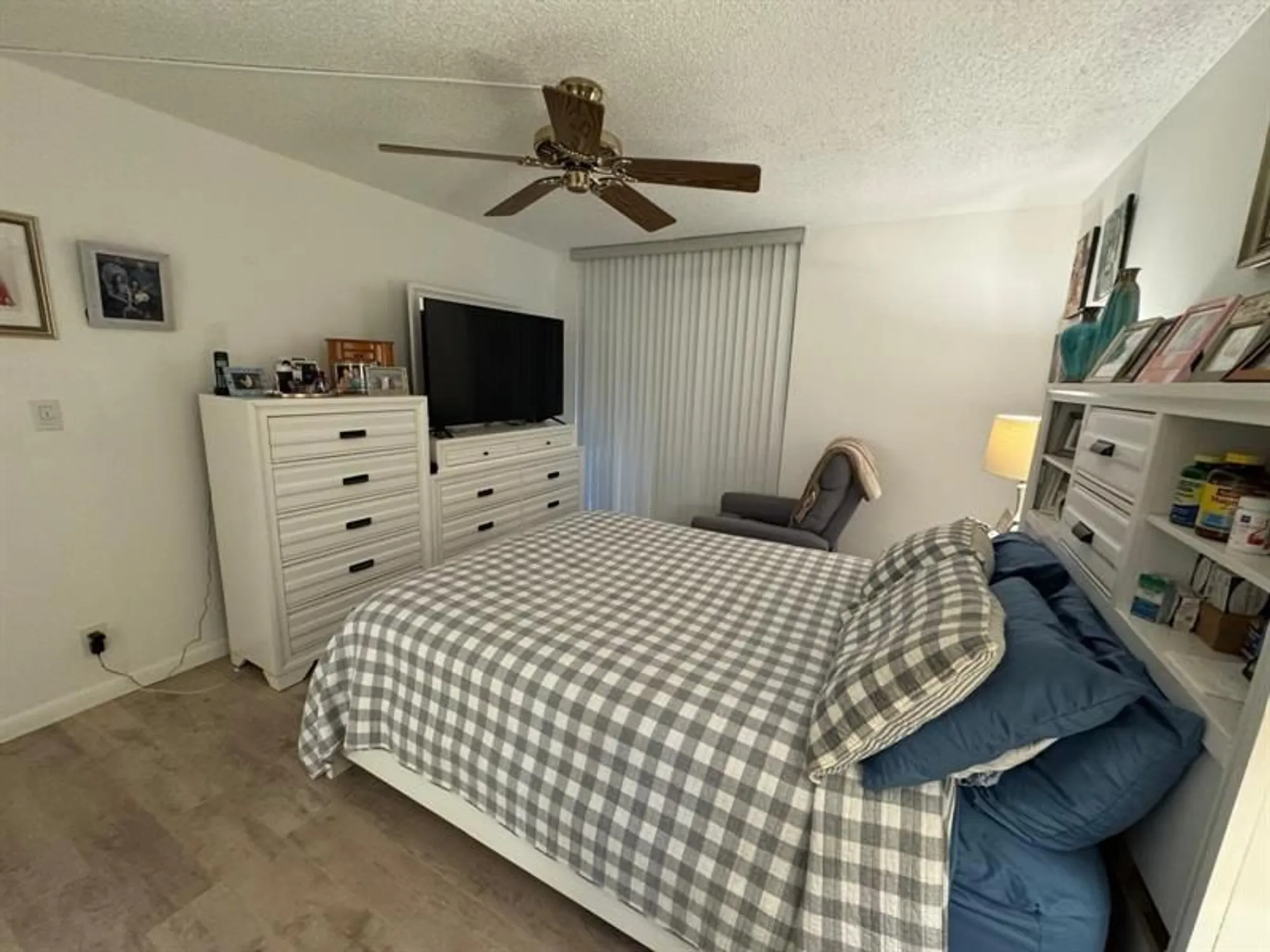 Property Slideshow image 29 of 40 | 6701 n university dr apt 216, Tamarac, FL, 33321