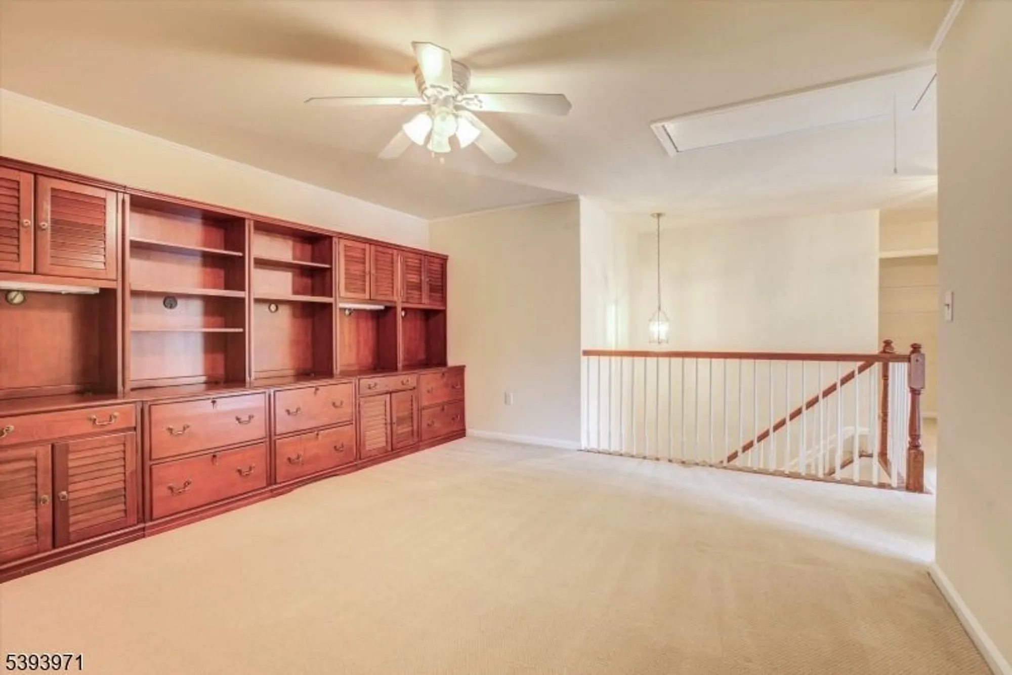 Property Slideshow image 16 of 29 | 13 fernwood ct, Whitehouse Station, NJ, 08889