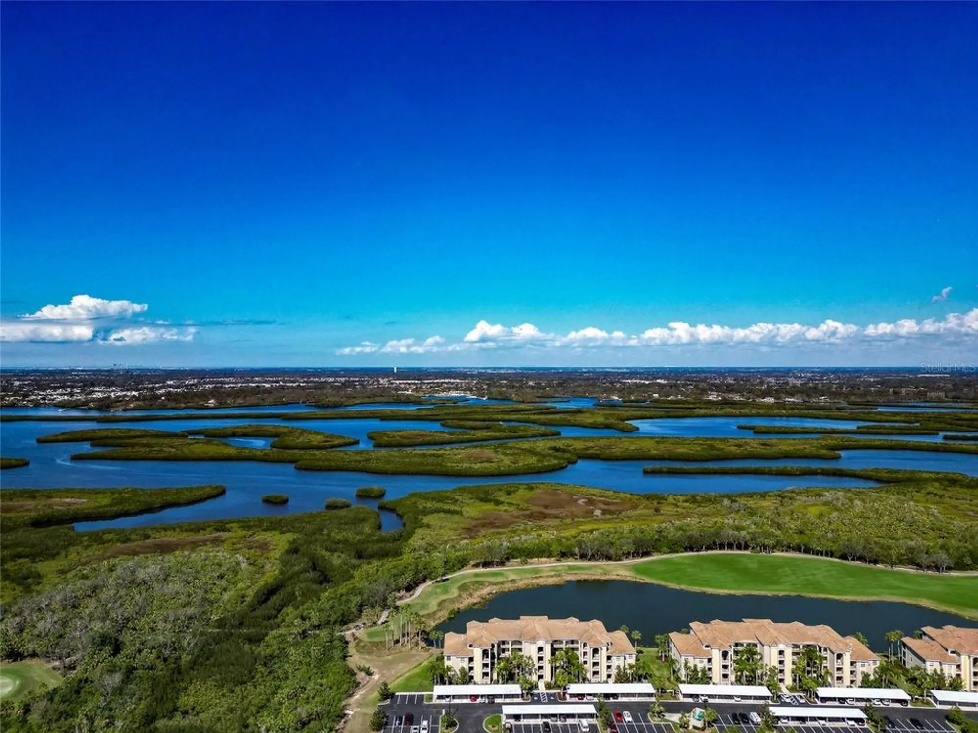 Property Slideshow image 4 of 33 | 7005 river hammock dr unit 301, Bradenton, FL, 34212
