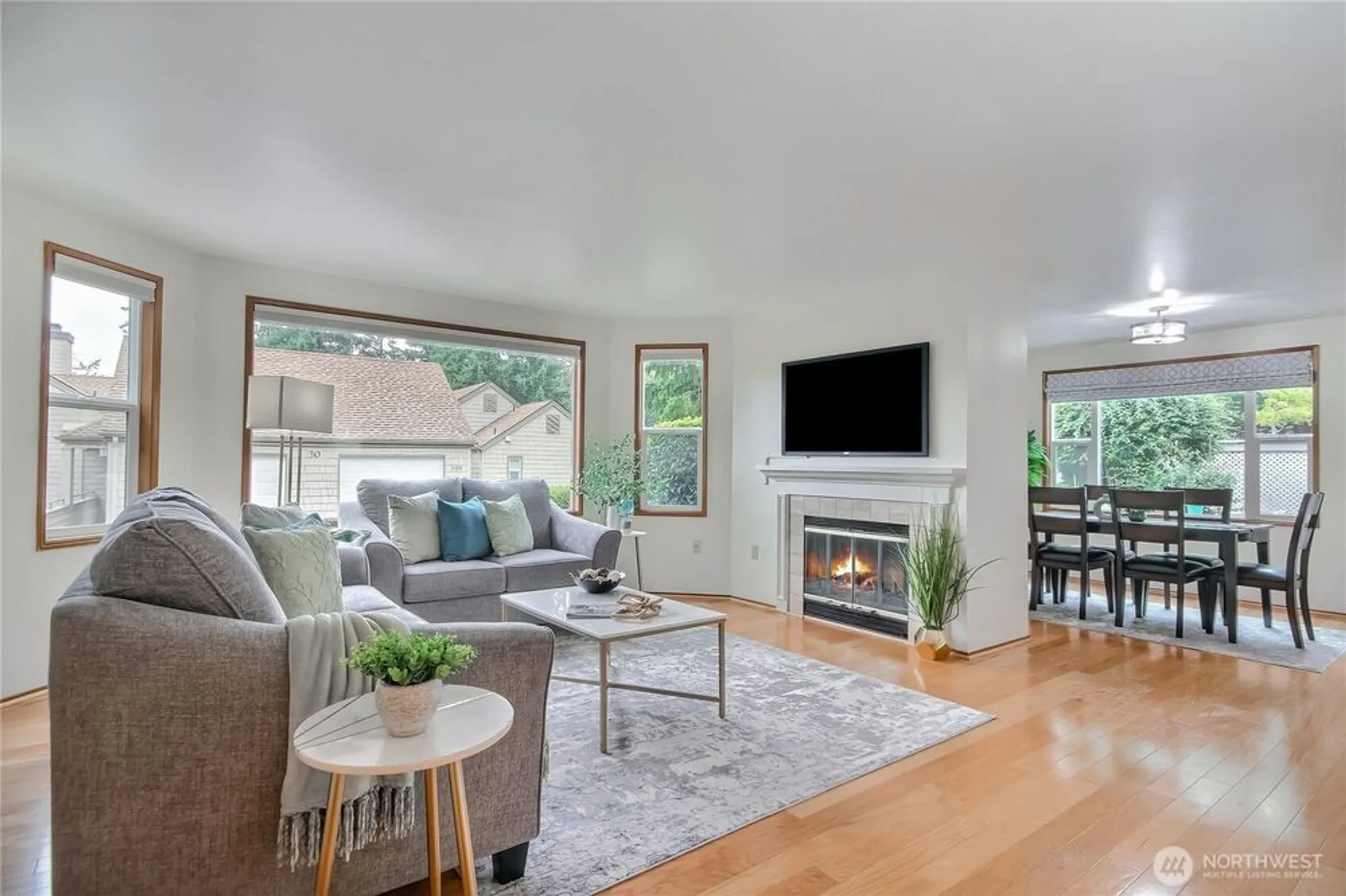 Property Slideshow image 6 of 40 | 4106 221st pl se # 1072, Issaquah, WA, 98029