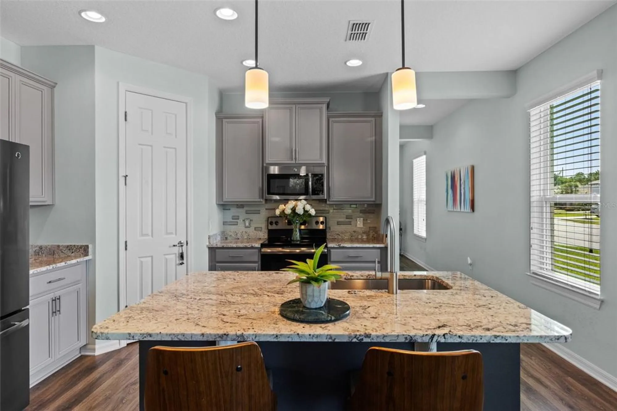 Property Slideshow image 10 of 78 | 101 palazzo ln, Poinciana, FL, 34759