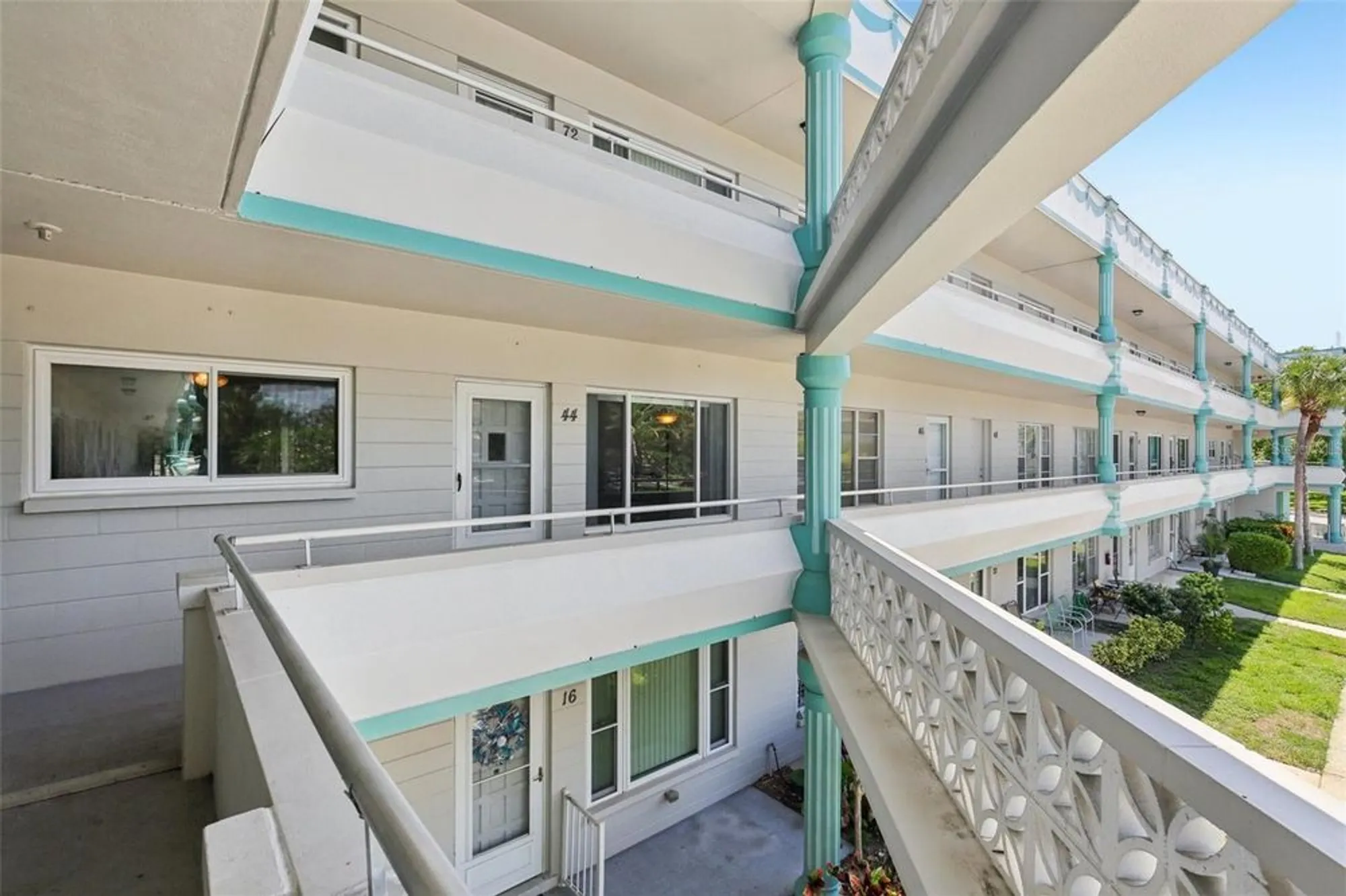 Property Slideshow image 4 of 49 | 2370 jamaican st apt 44, Clearwater, FL, 33763