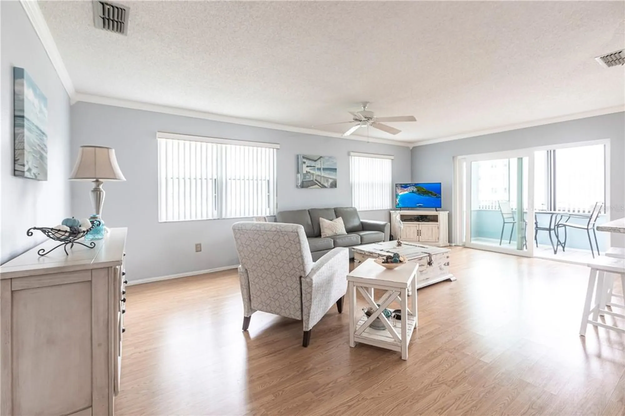 Property Slideshow image 3 of 40 | 6070 80th st n unit 215, St Petersburg, FL, 33709