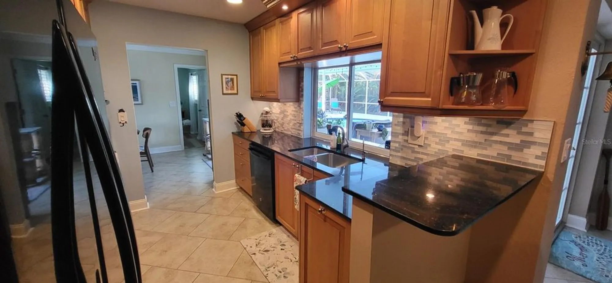 Property Slideshow image 9 of 31 | 3619 pembrook dr, Sarasota, FL, 34239