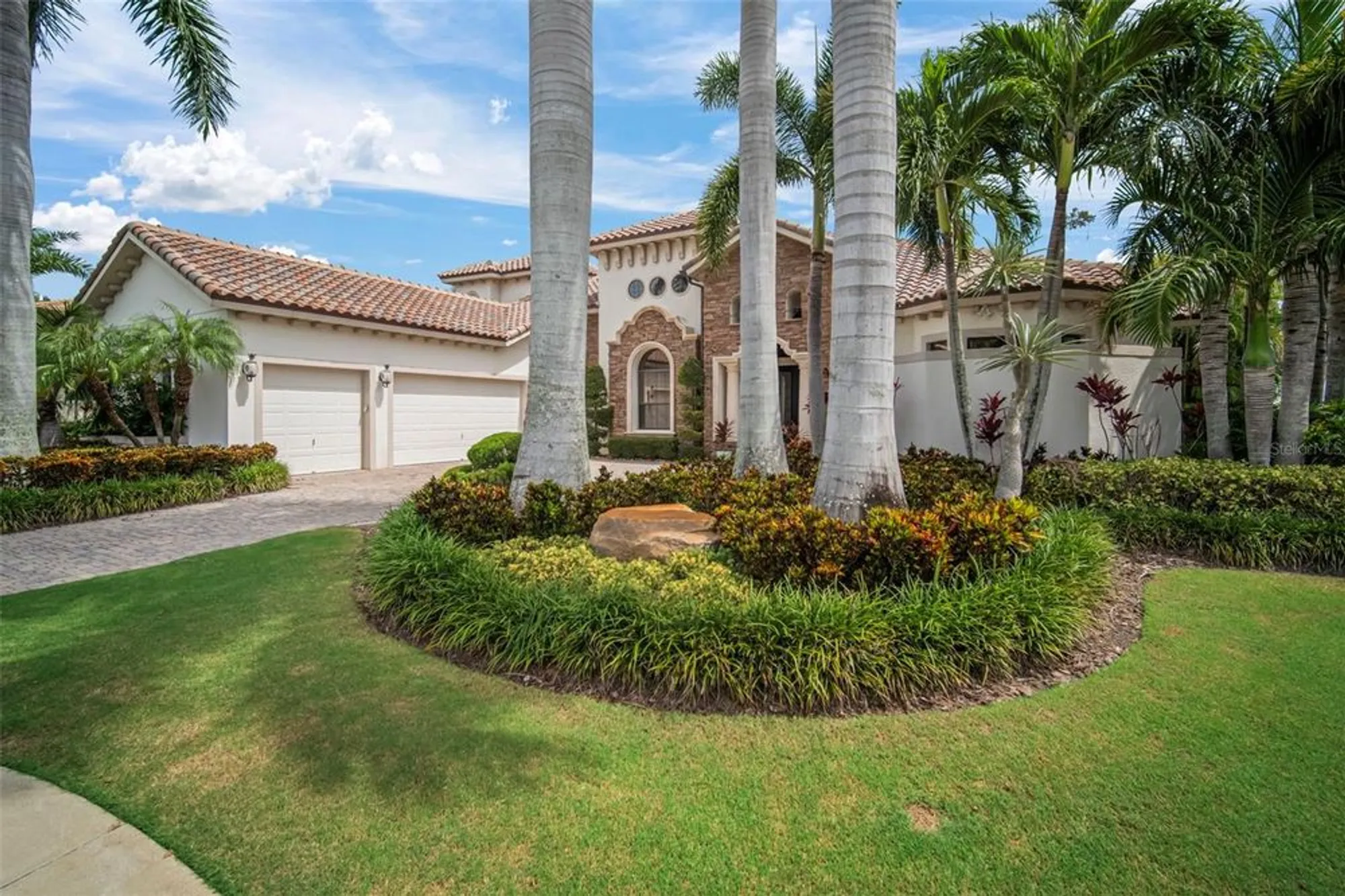 Property Slideshow image 13 of 98 | 5405 tybee island dr, Apollo Beach, FL, 33572