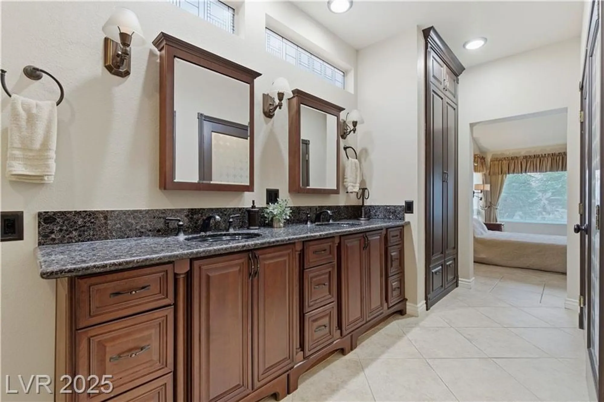 Property Slideshow image 33 of 60 | 8909 meadowood dr, Las Vegas, NV, 89134
