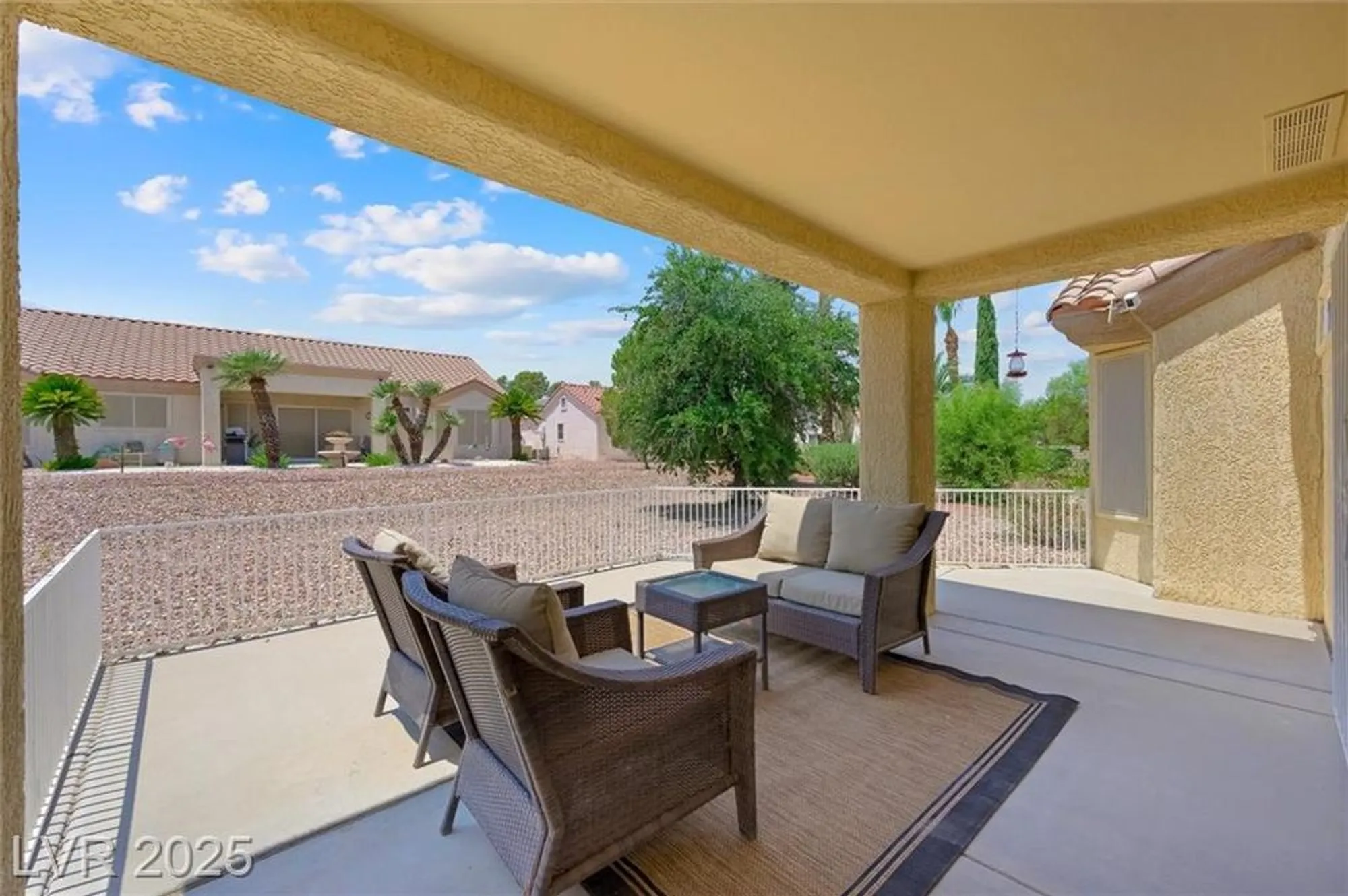Property Slideshow image 31 of 40 | 2517 desert sands dr, Las Vegas, NV, 89134