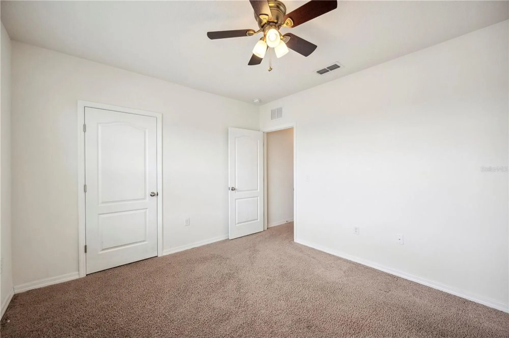 Property Slideshow image 38 of 49 | 2062 blue highlands dr, Lakeland, FL, 33811