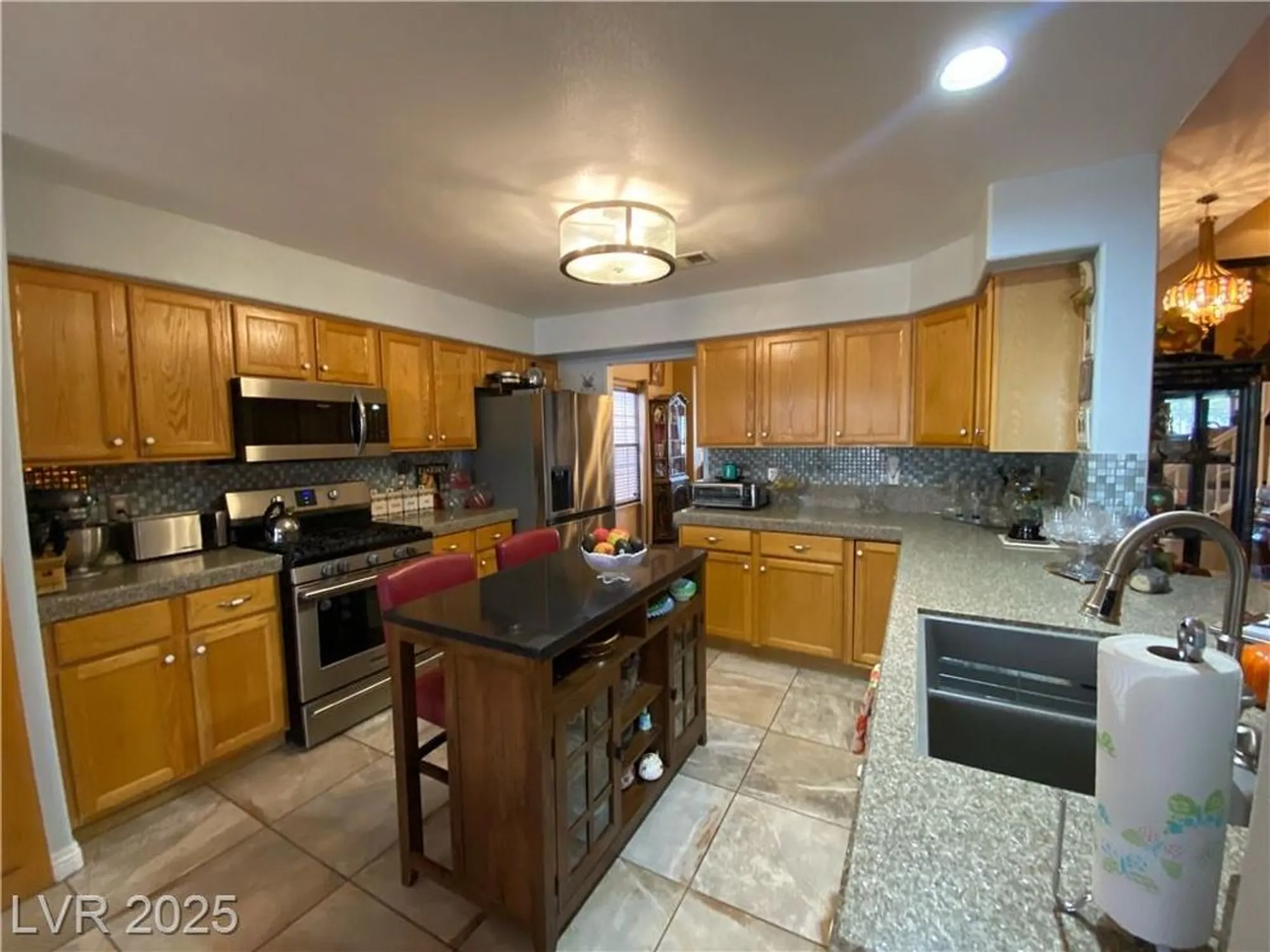 Property Slideshow image 10 of 27 | 4809 braeburn dr, Las Vegas, NV, 89130