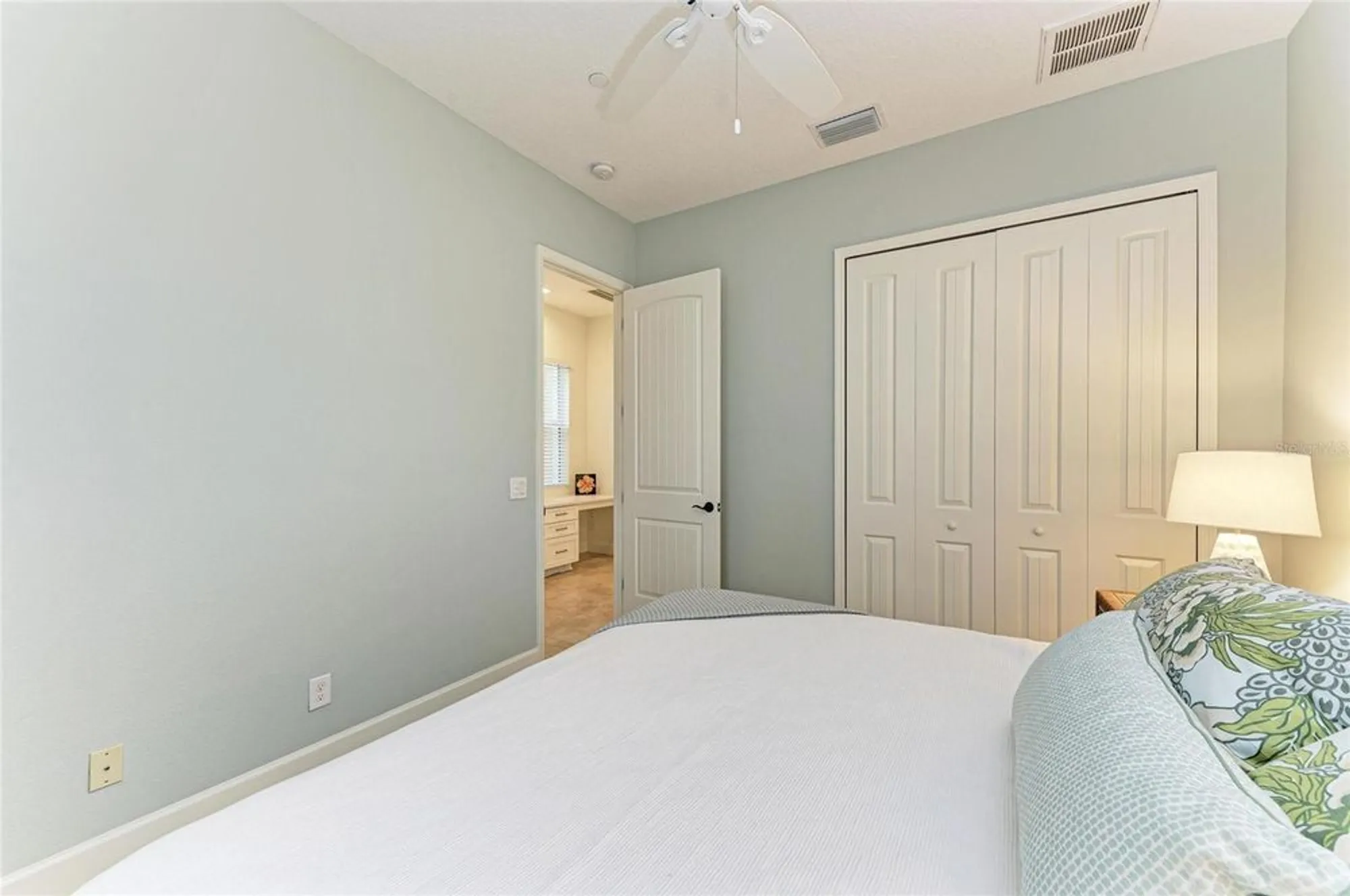Property Slideshow image 34 of 100 | 258 sapphire lake dr unit 202, Bradenton, FL, 34209