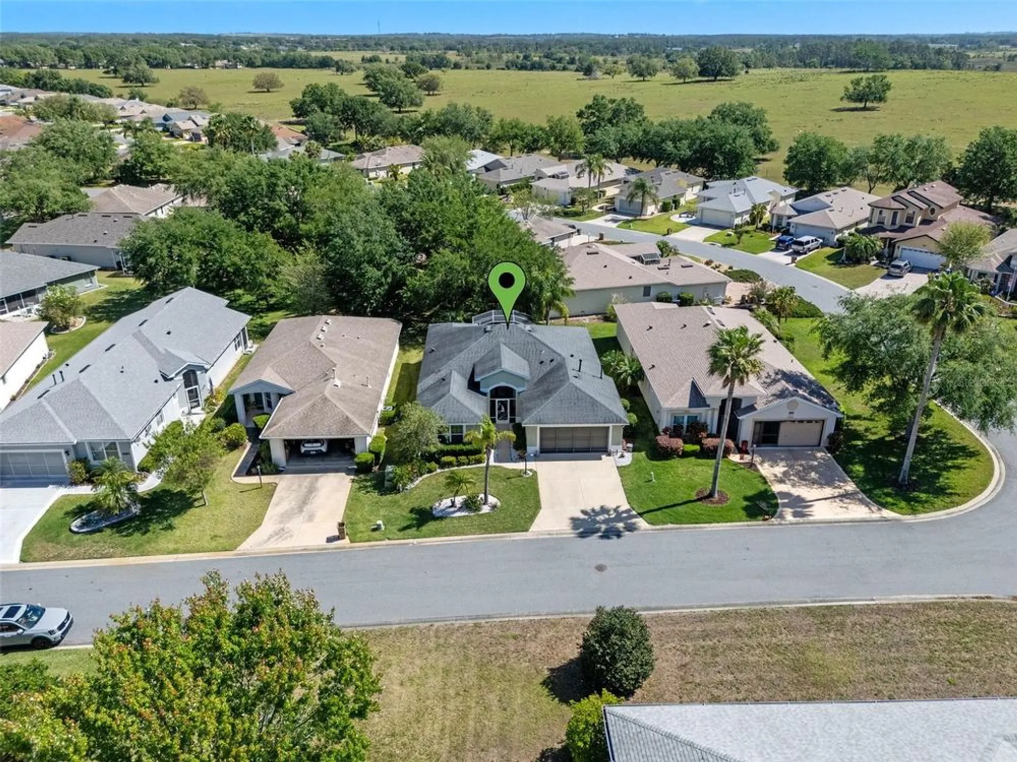 Property Slideshow image 37 of 65 | 20504 queen alexandra dr, Leesburg, FL, 34748