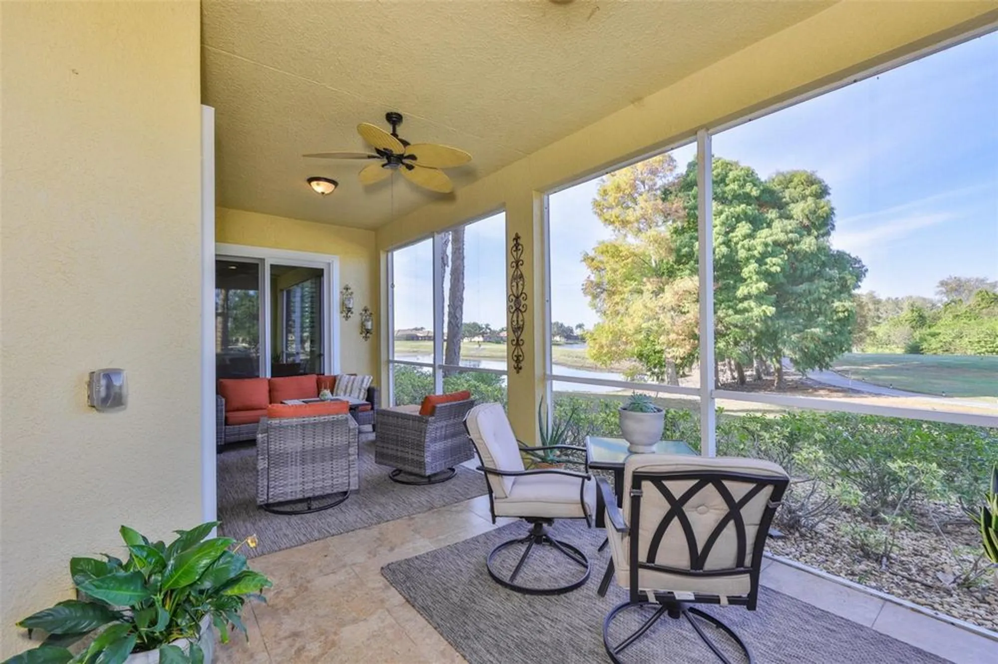 Property Slideshow image 36 of 56 | 1417 emerald dunes dr, Sun City Center, FL, 33573