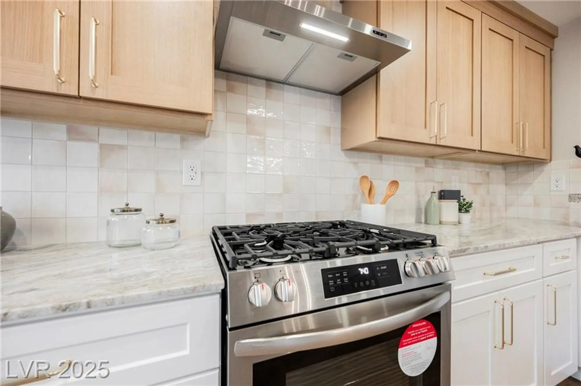 Property Slideshow image 17 of 28 | 9337 quail ridge dr, Las Vegas, NV, 89134