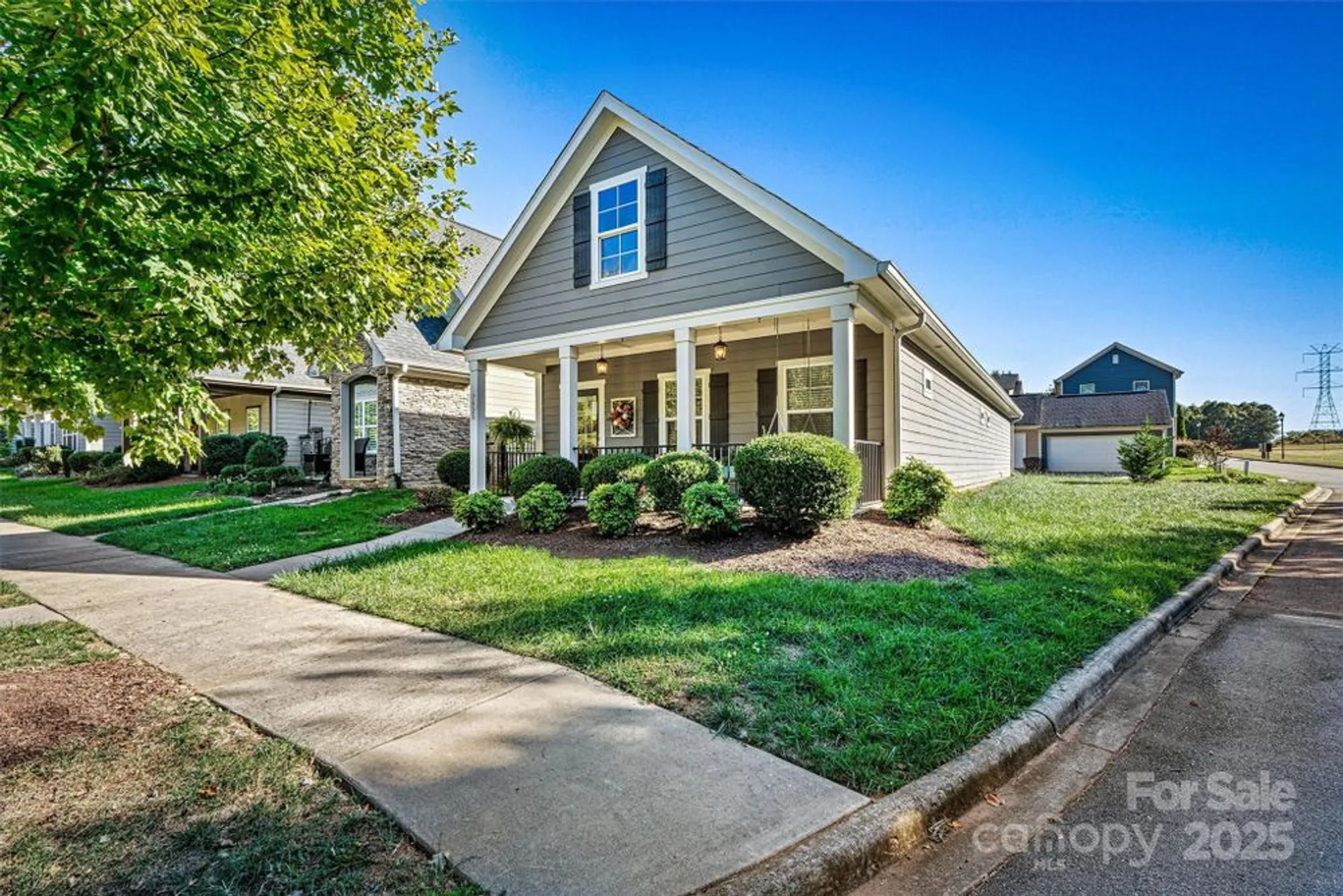 Property Slideshow image 3 of 35 | 7520 fairway villa cir, Denver, NC, 28037