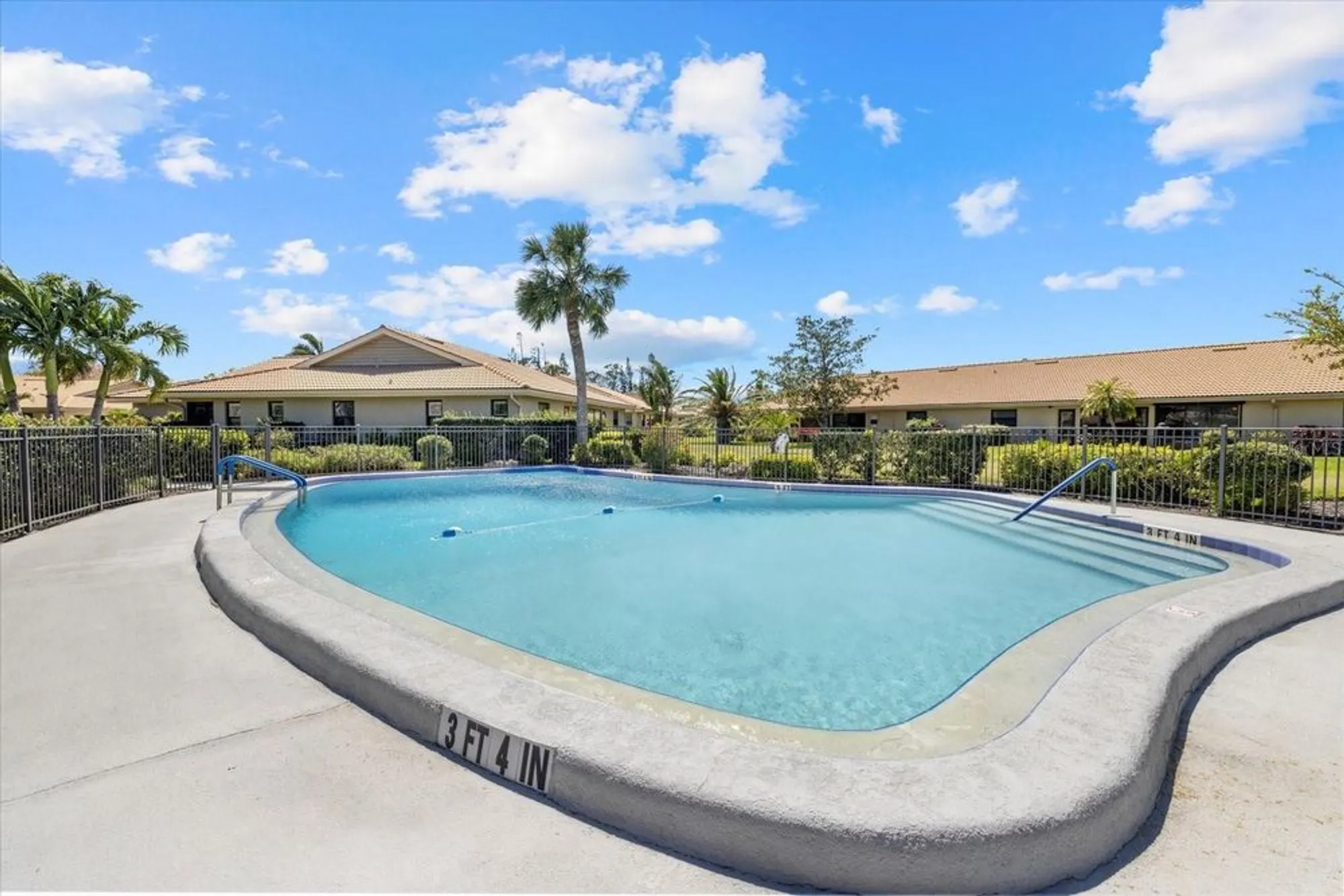 Property Slideshow image 25 of 33 | 7205 wood creek dr 16, Sarasota, FL, 34231