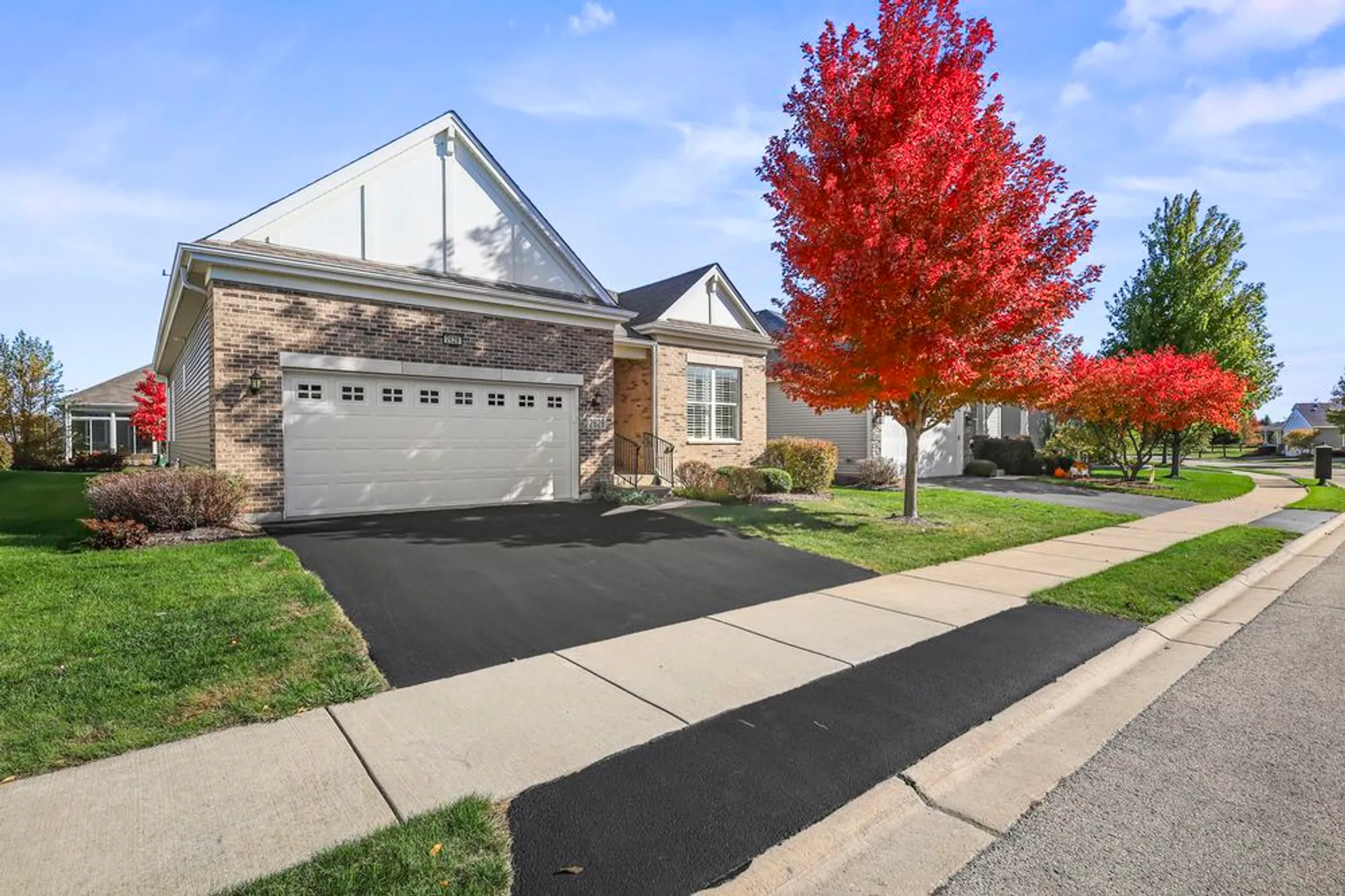 Property Slideshow image 1 of 31 | 2628 drexel dr, Naperville, IL, 60564