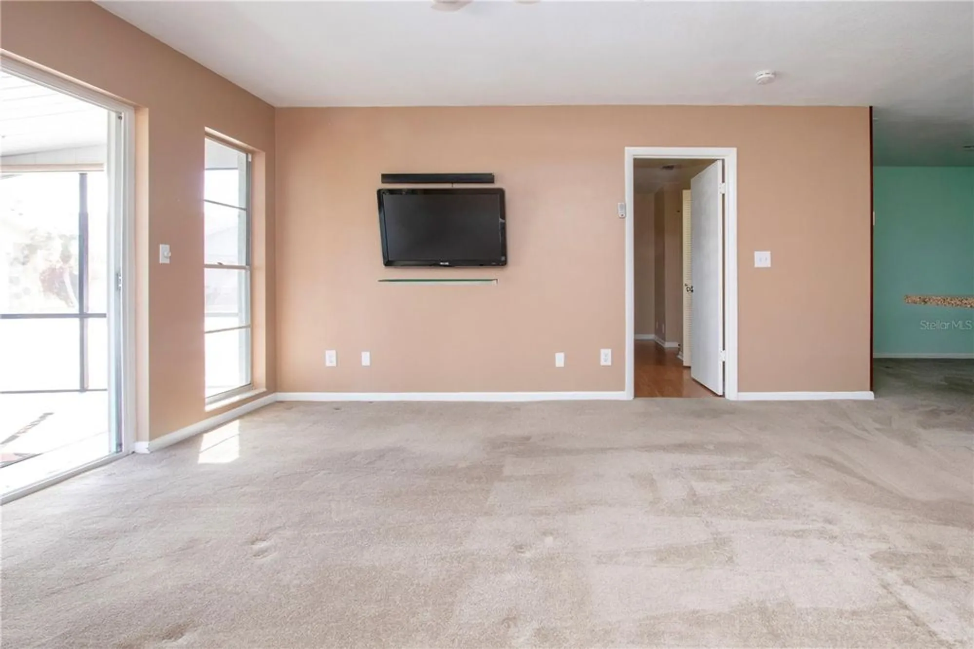 Property Slideshow image 20 of 60 | 332 club manor dr # 10, Sun City Center, FL, 33573