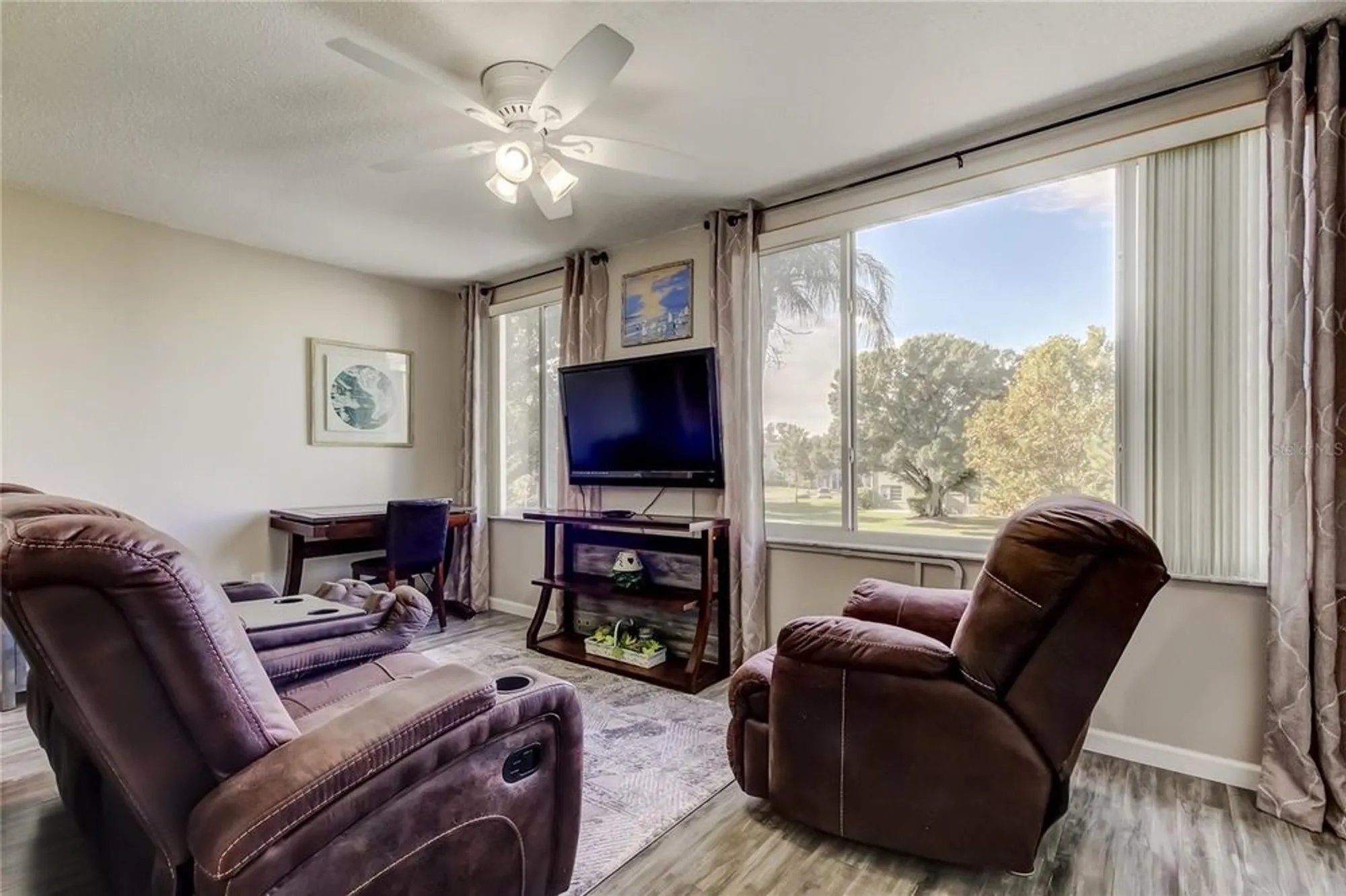 Property Slideshow image 23 of 75 | 2457 ecuadorian way apt 57, Clearwater, FL, 33763
