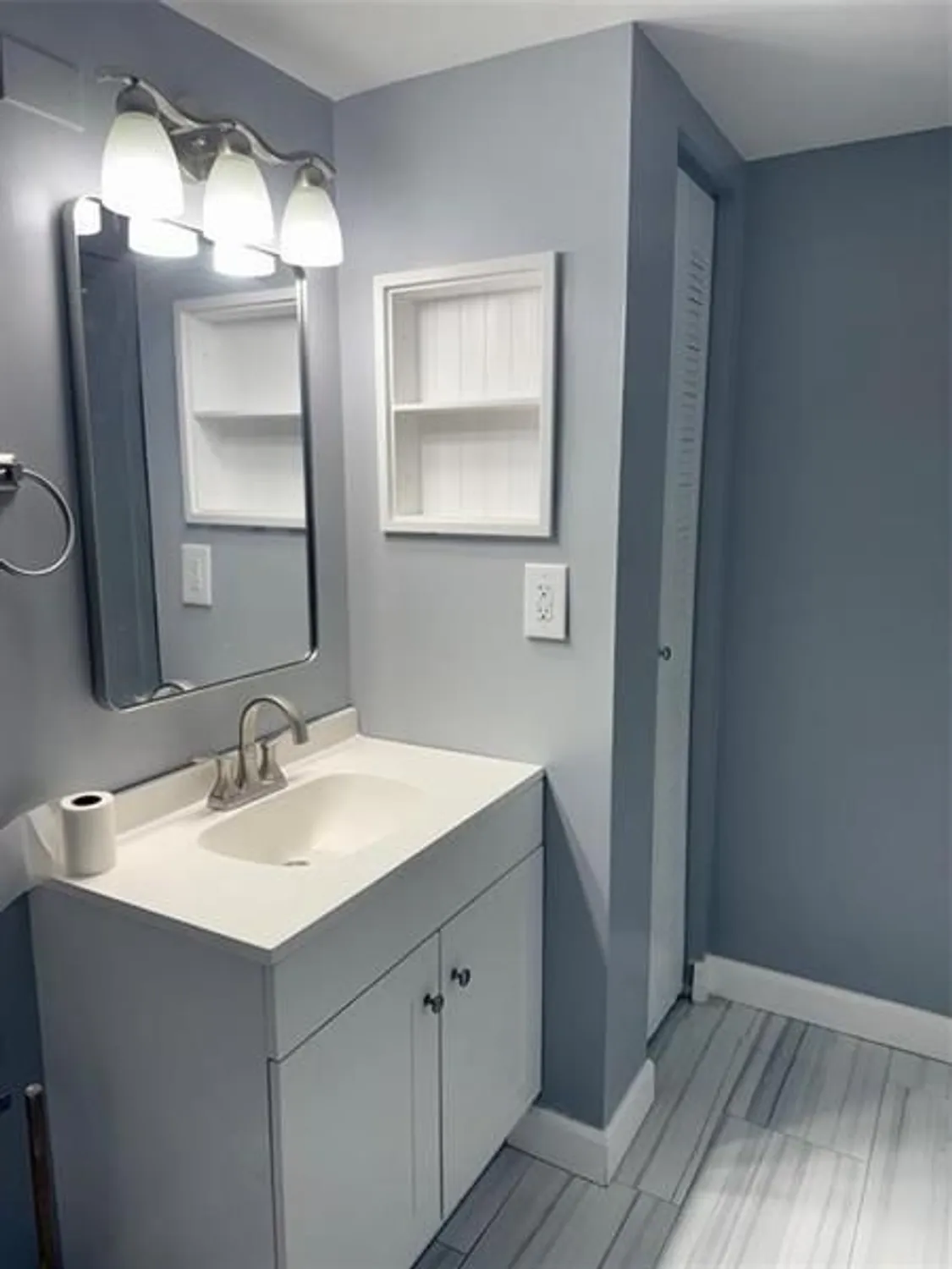 Property Slideshow image 7 of 24 | 7630 westwood dr apt 316, Tamarac, FL, 33321