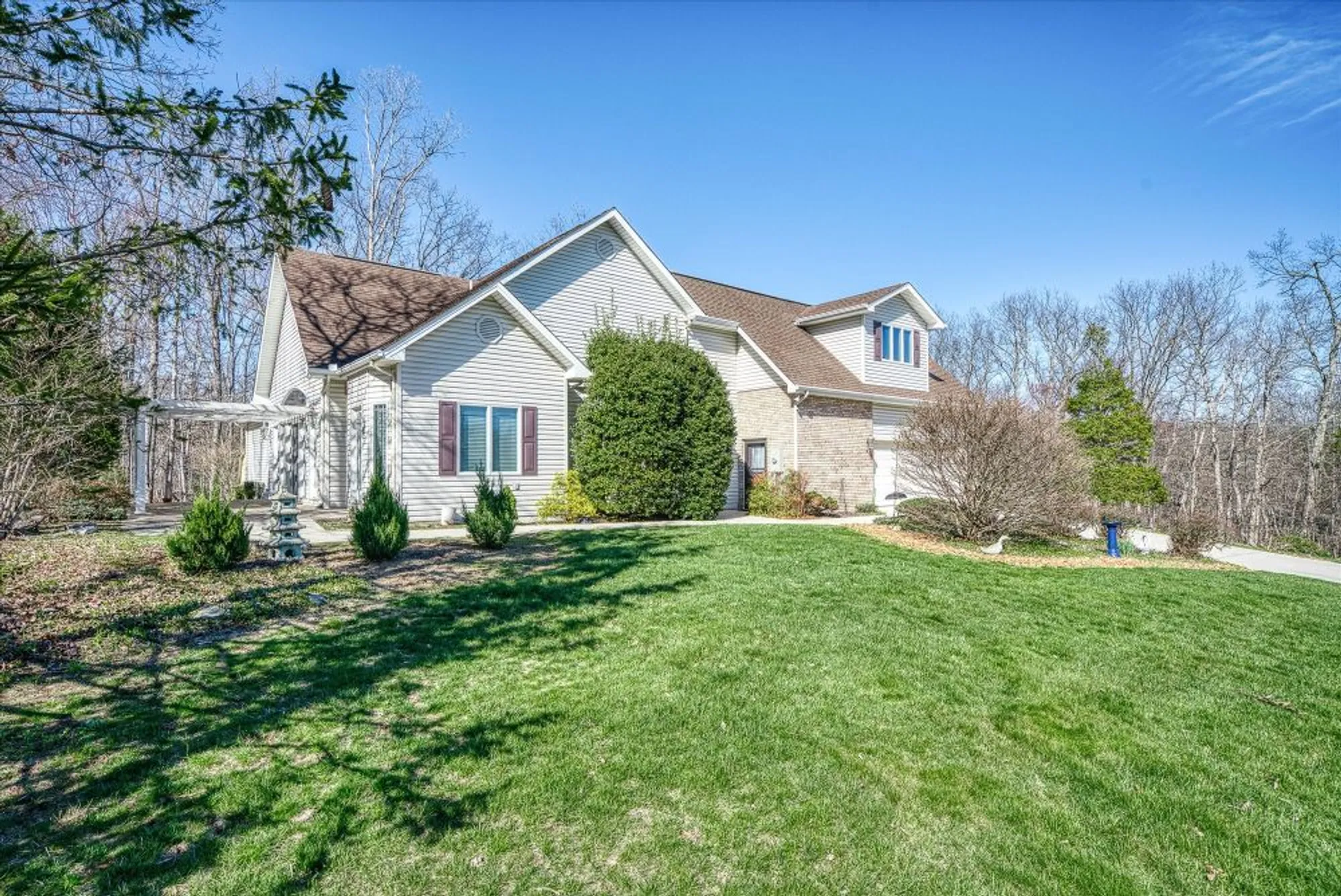 Property Slideshow image 33 of 38 | 141 mountain view dr, Crossville, TN, 38558