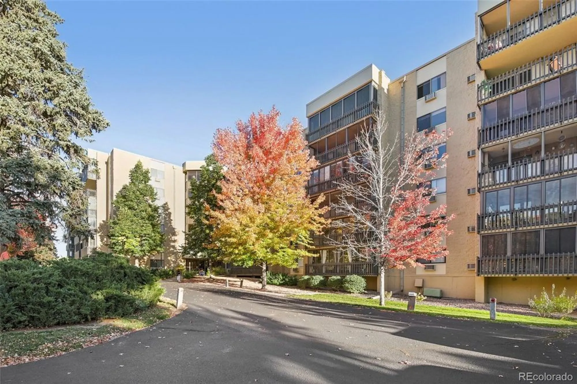 Property Slideshow image 38 of 39 | 14300 e marina dr 207, Aurora, CO, 80014