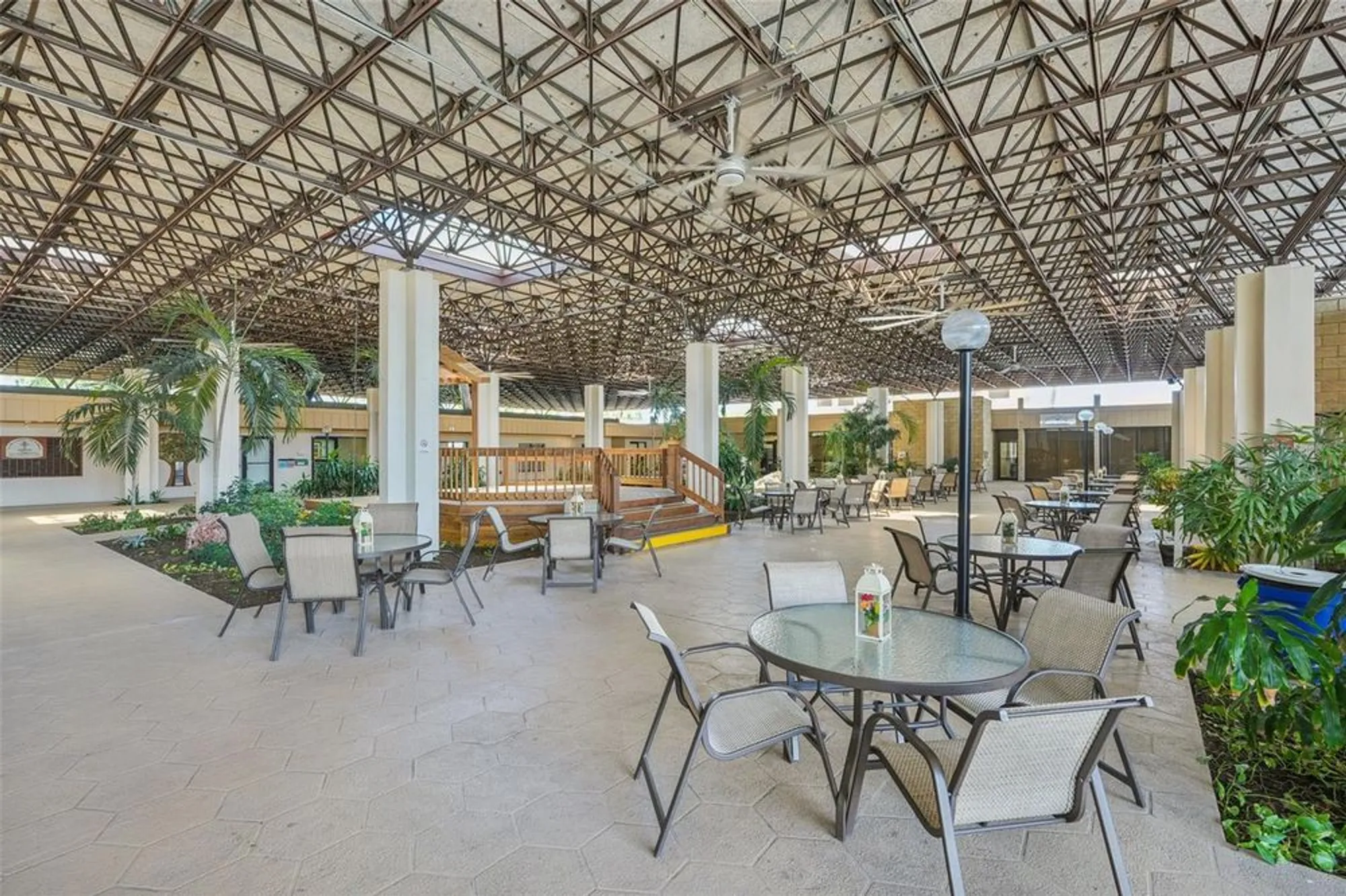 Property Slideshow image 36 of 43 | 1700 pine valley dr 205, Fort Myers, FL, 33907