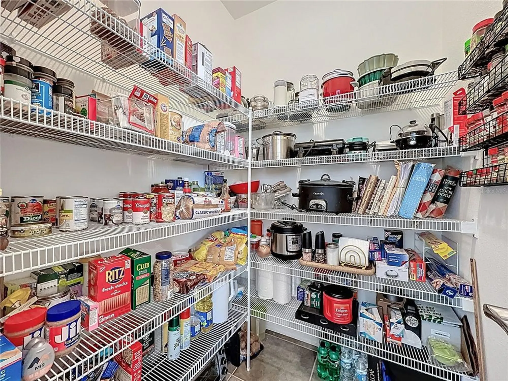 Property Slideshow image 25 of 68 | 1398 del mar dr, Kissimmee, FL, 34759