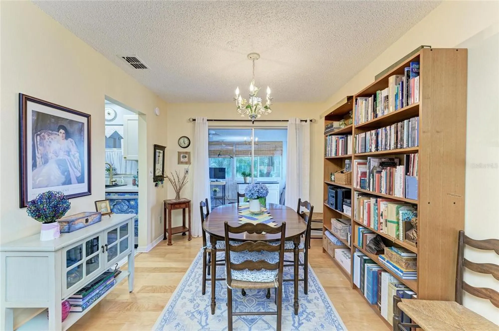 Property Slideshow image 10 of 46 | 1906 canterbury ln 16, Sun City Center, FL, 33573