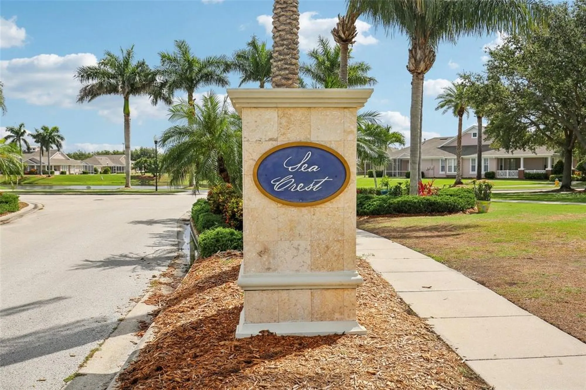 Property Slideshow image 29 of 35 | 221 sunset crest ct, Apollo Beach, FL, 33572