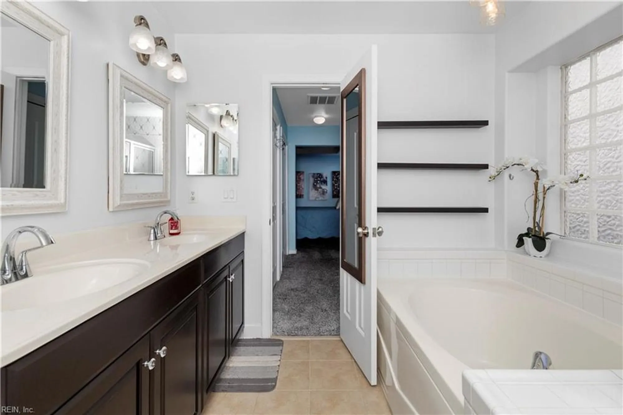 Property Slideshow image 34 of 45 | 1134 alexandria ln, Chesapeake, VA, 23320