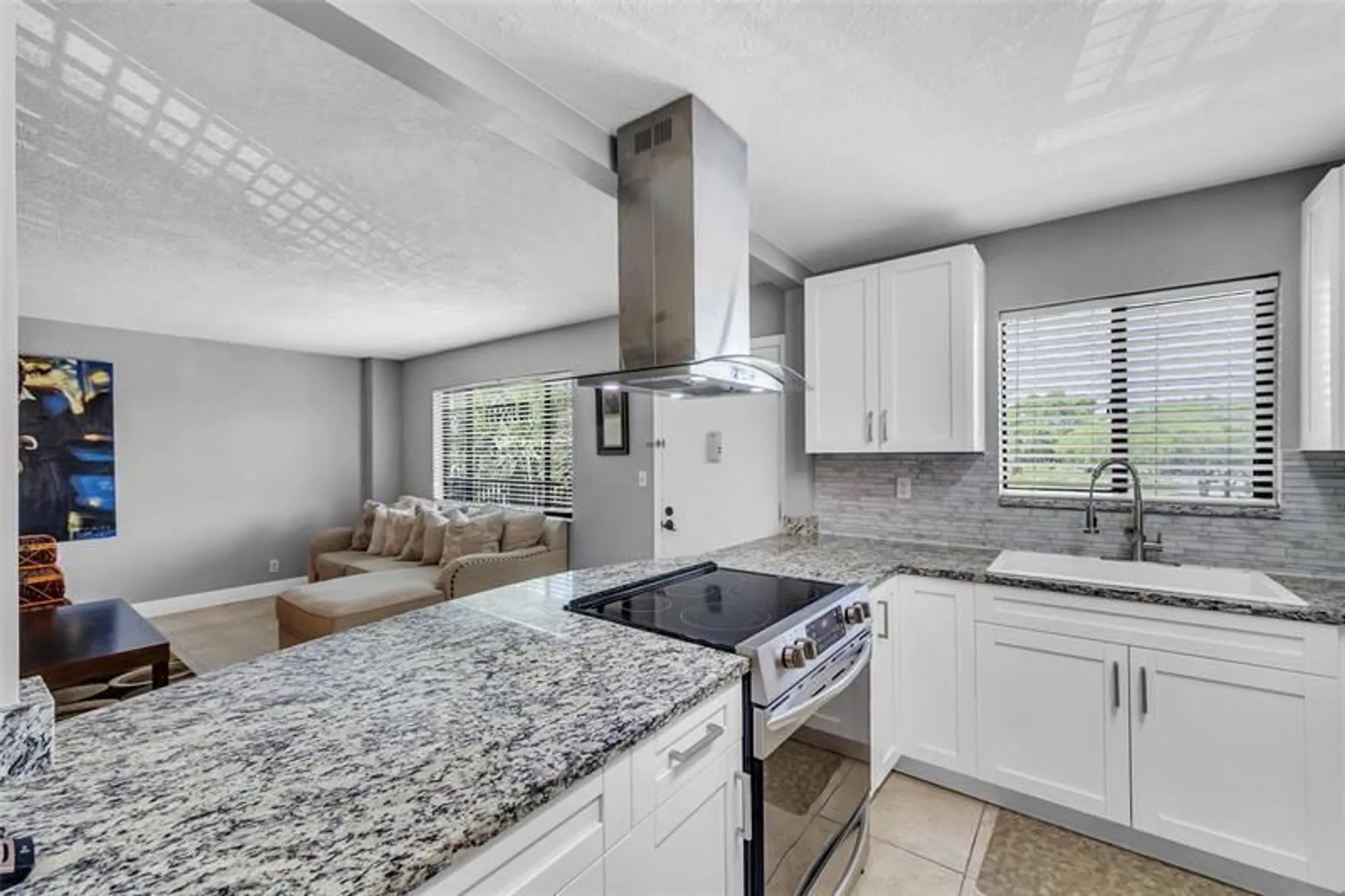 Property Slideshow image 6 of 43 | 7466 ashmont cir # 303, Tamarac, FL, 33321