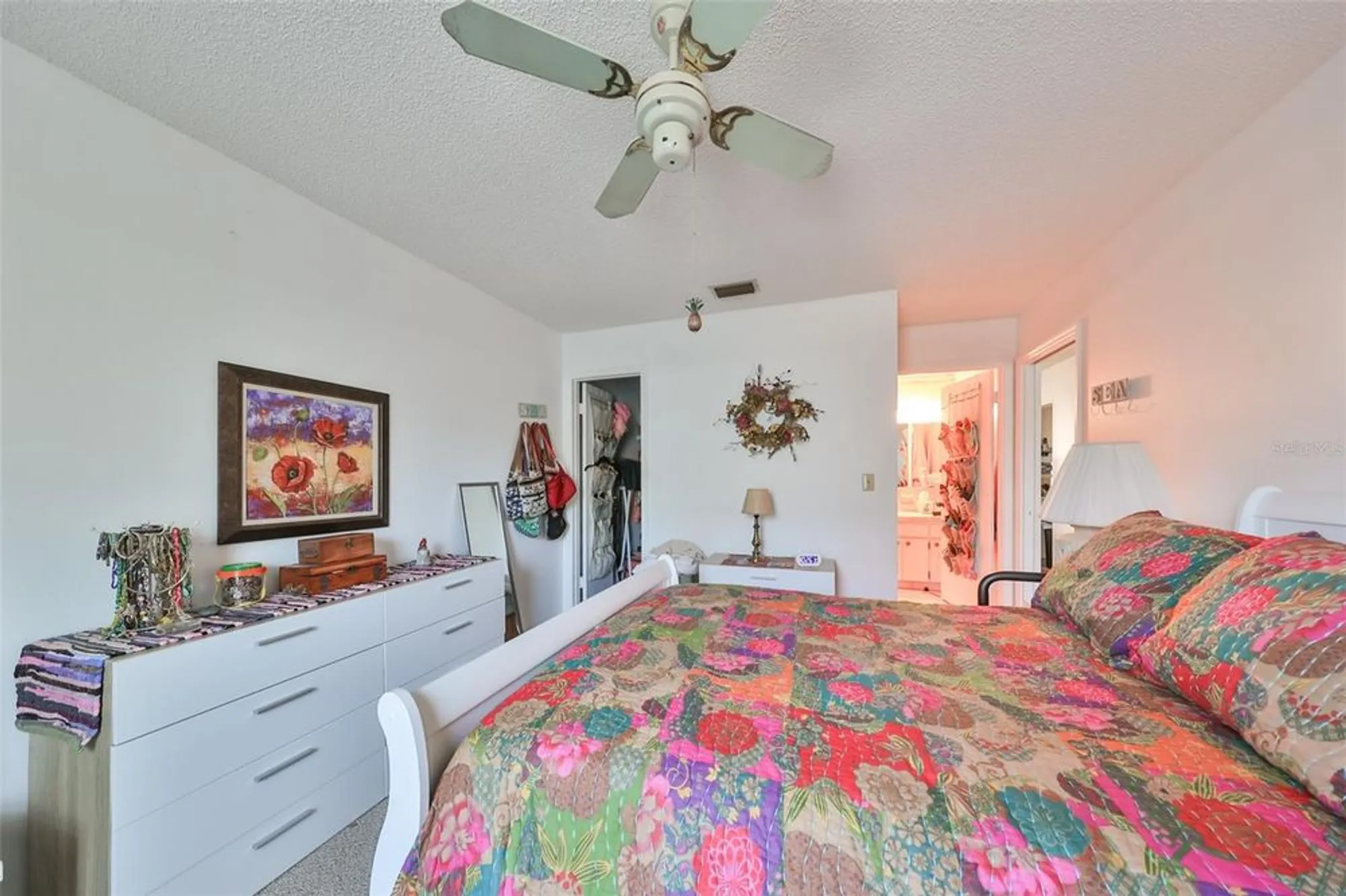 Property Slideshow image 18 of 50 | 1901 canterbury ln 19, Sun City Center, FL, 33573