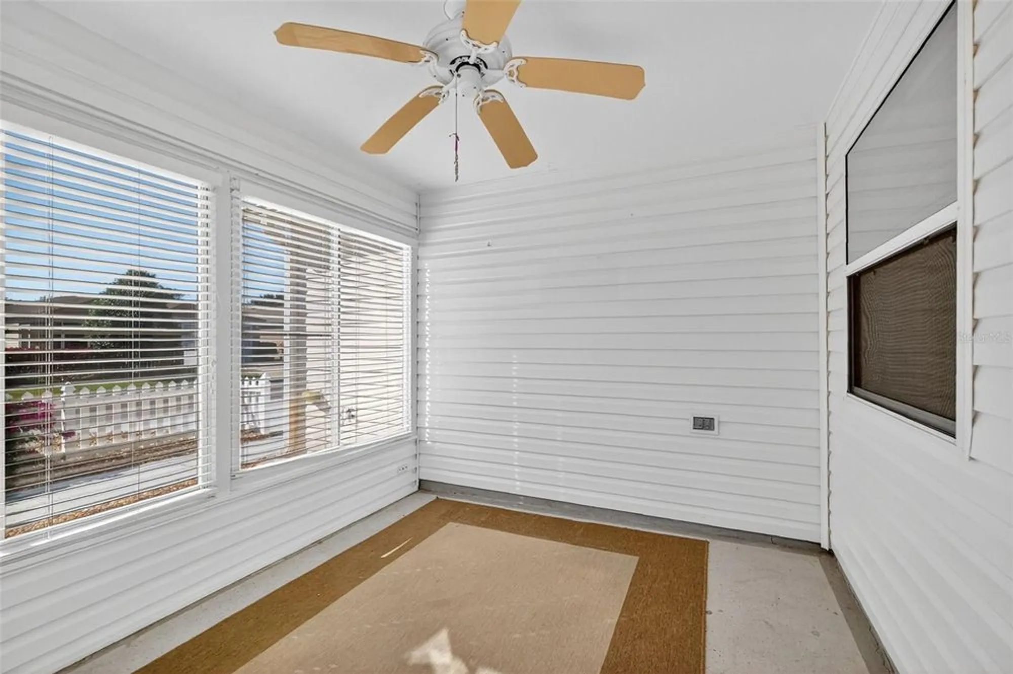 Property Slideshow image 27 of 35 | 2475 laurel bay ln, The Villages, FL, 32162